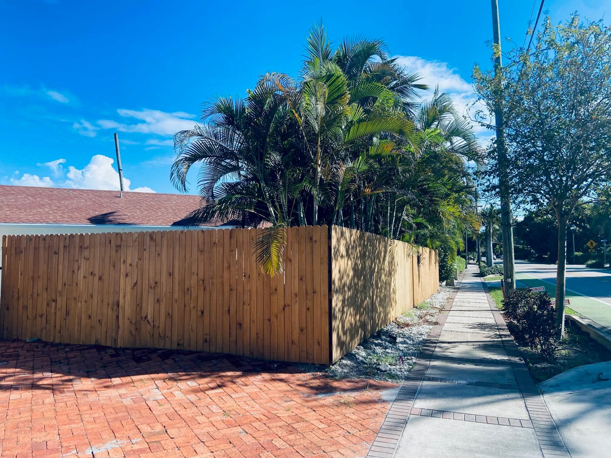 615 NE 2nd Avenue, Delray Beach, FL 33444 — photo 2 of 35