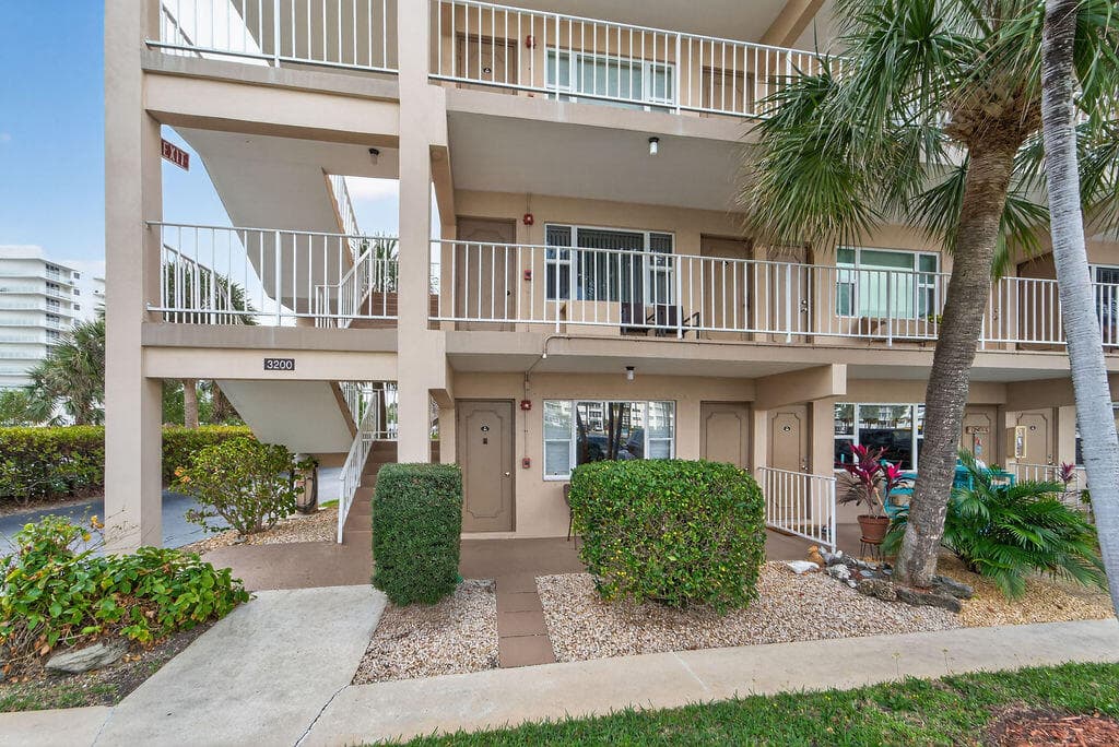 3200 NE 7th Court Unit 201a, Pompano Beach, FL 33062 — photo 38 of 63