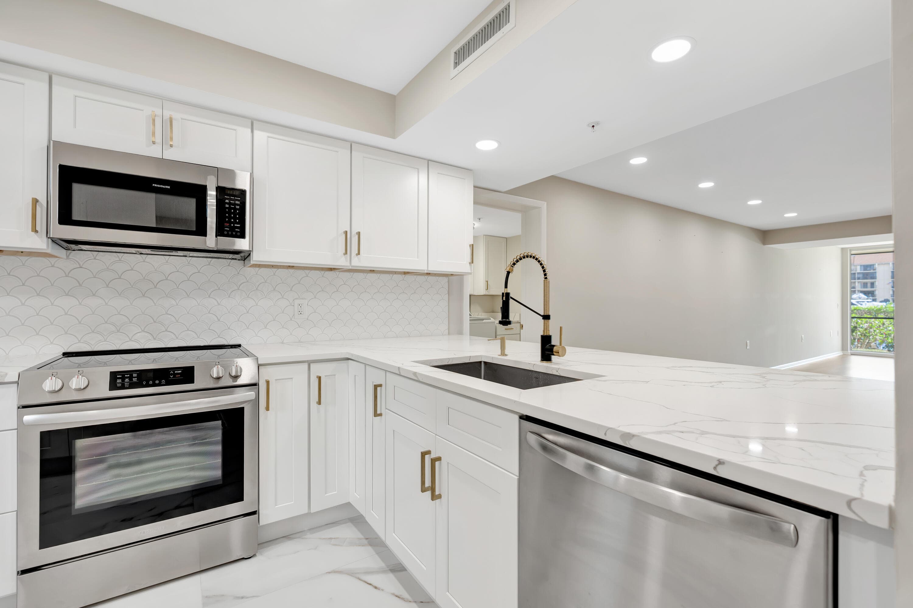 2501 Marina Isle Way 104, Jupiter, FL 33477 — photo 7 of 56