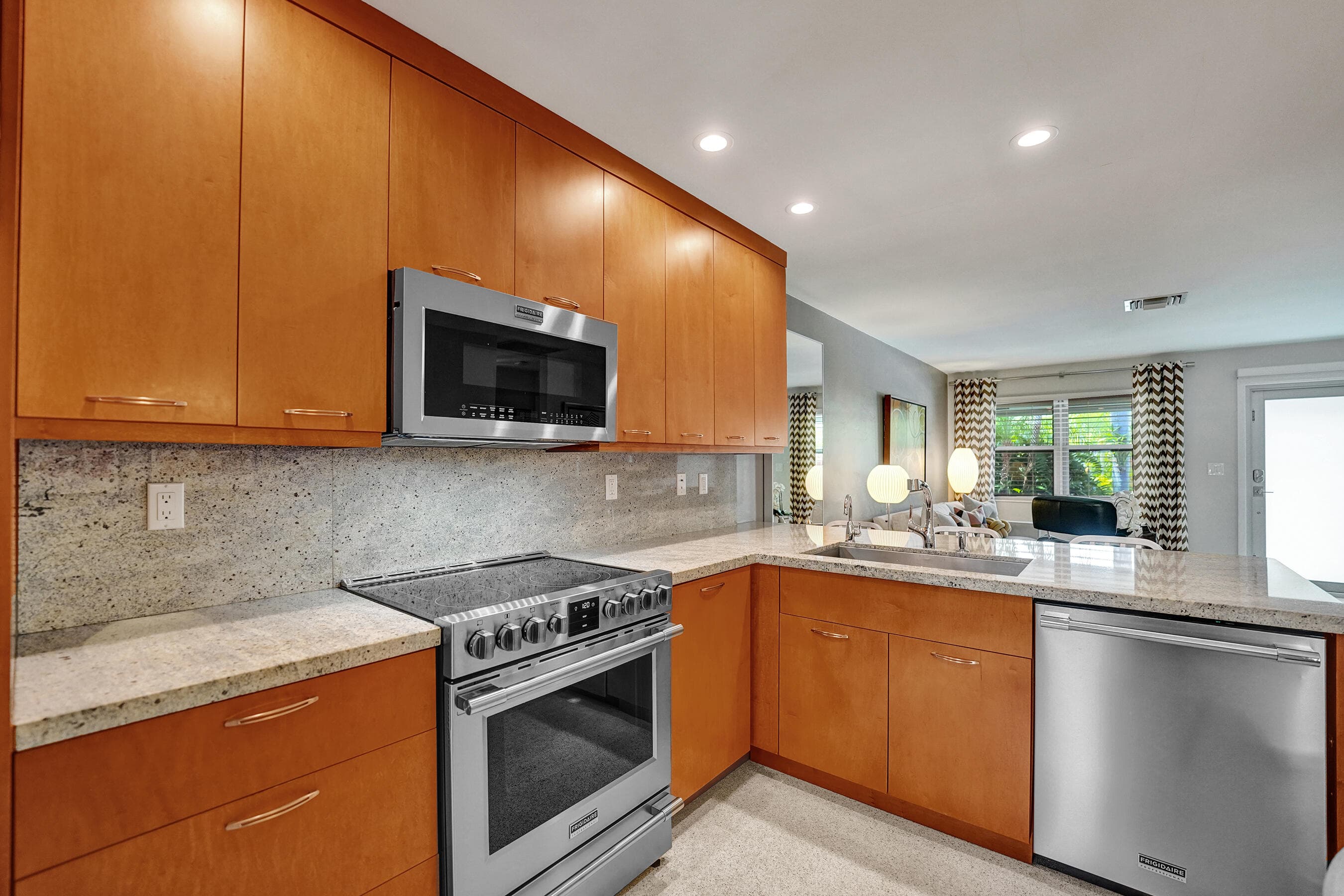 2610 NE 10th Terrace 2608-2610, Wilton Manors, FL 33334 — photo 53 of 80