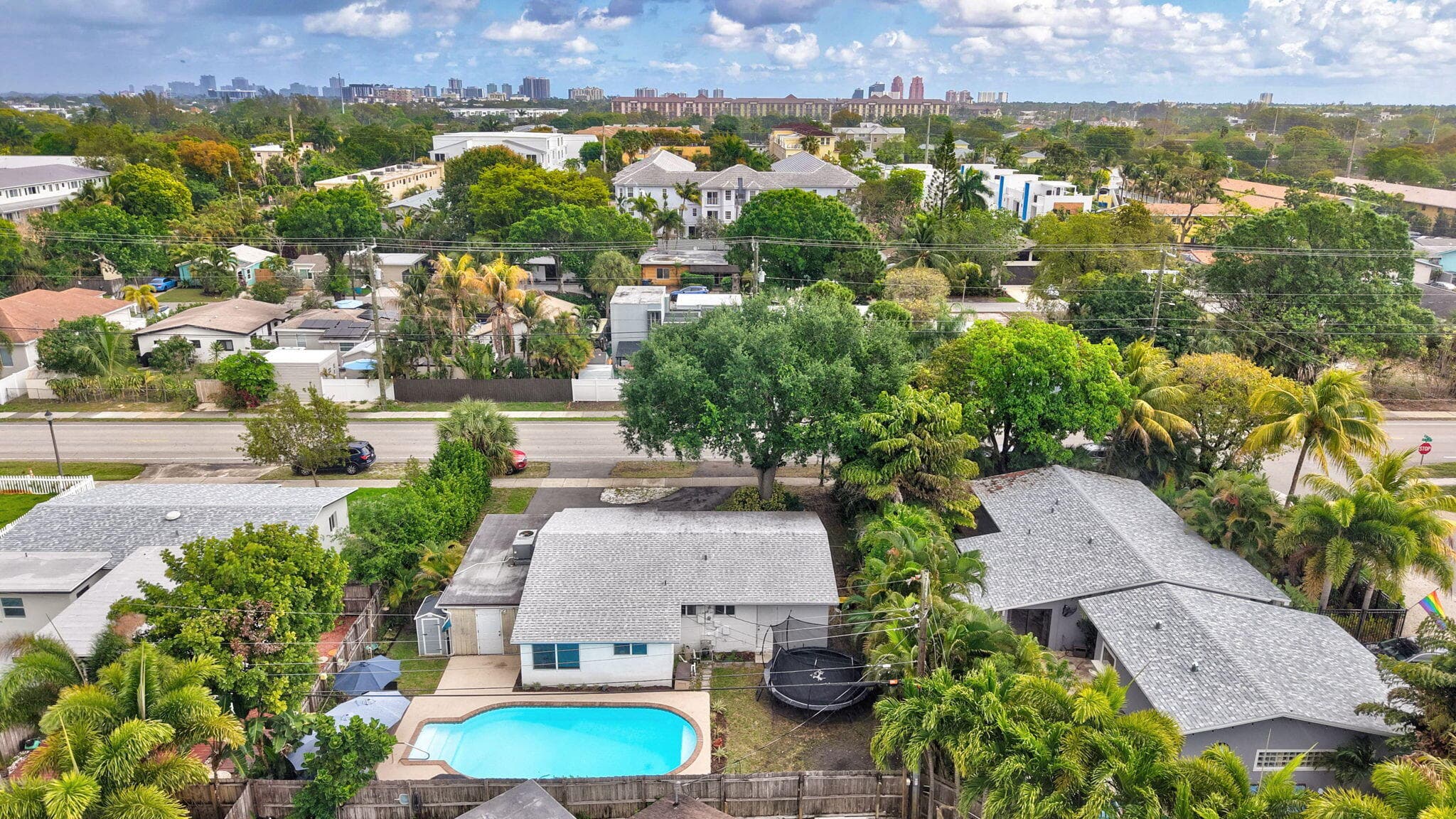 2725 NE 6th Avenue, Wilton Manors, FL 33334 — photo 34 of 43