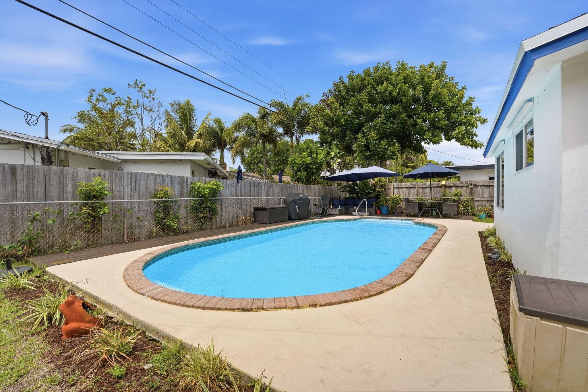 2725 NE 6th Avenue, Wilton Manors, FL 33334 — photo 31 of 43