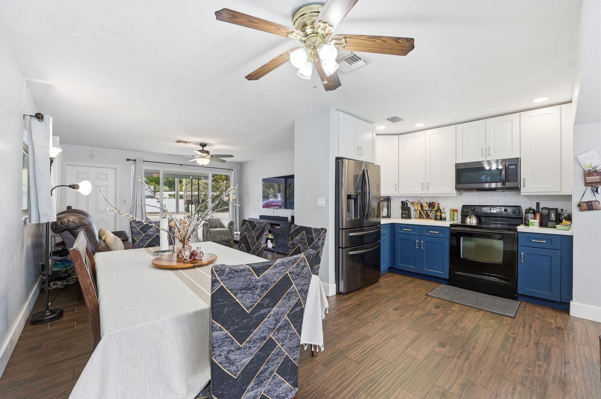 2725 NE 6th Avenue, Wilton Manors, FL 33334 — photo 9 of 43