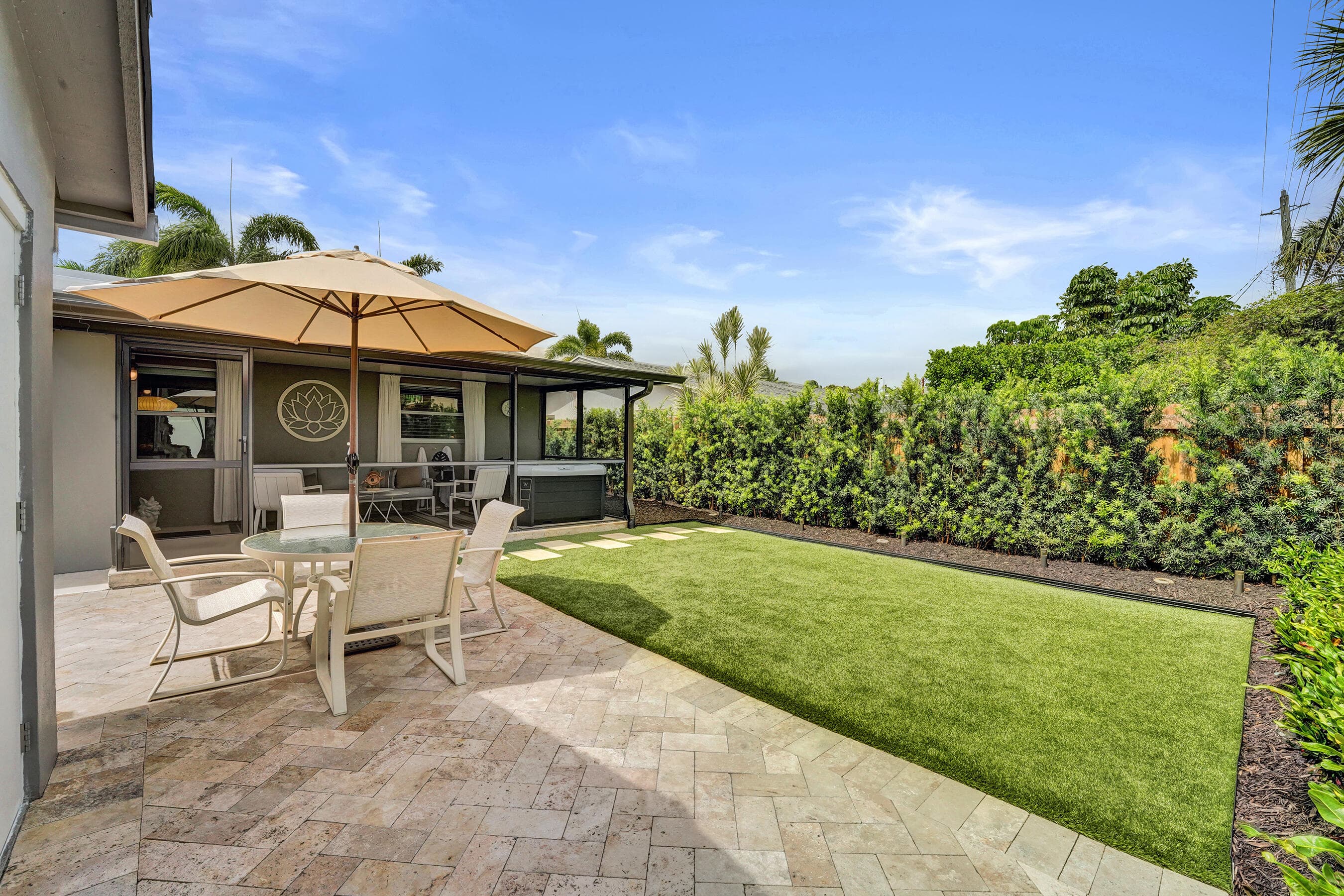 2610 NE 10th Terrace 2608-2610, Wilton Manors, FL 33334 — photo 77 of 80