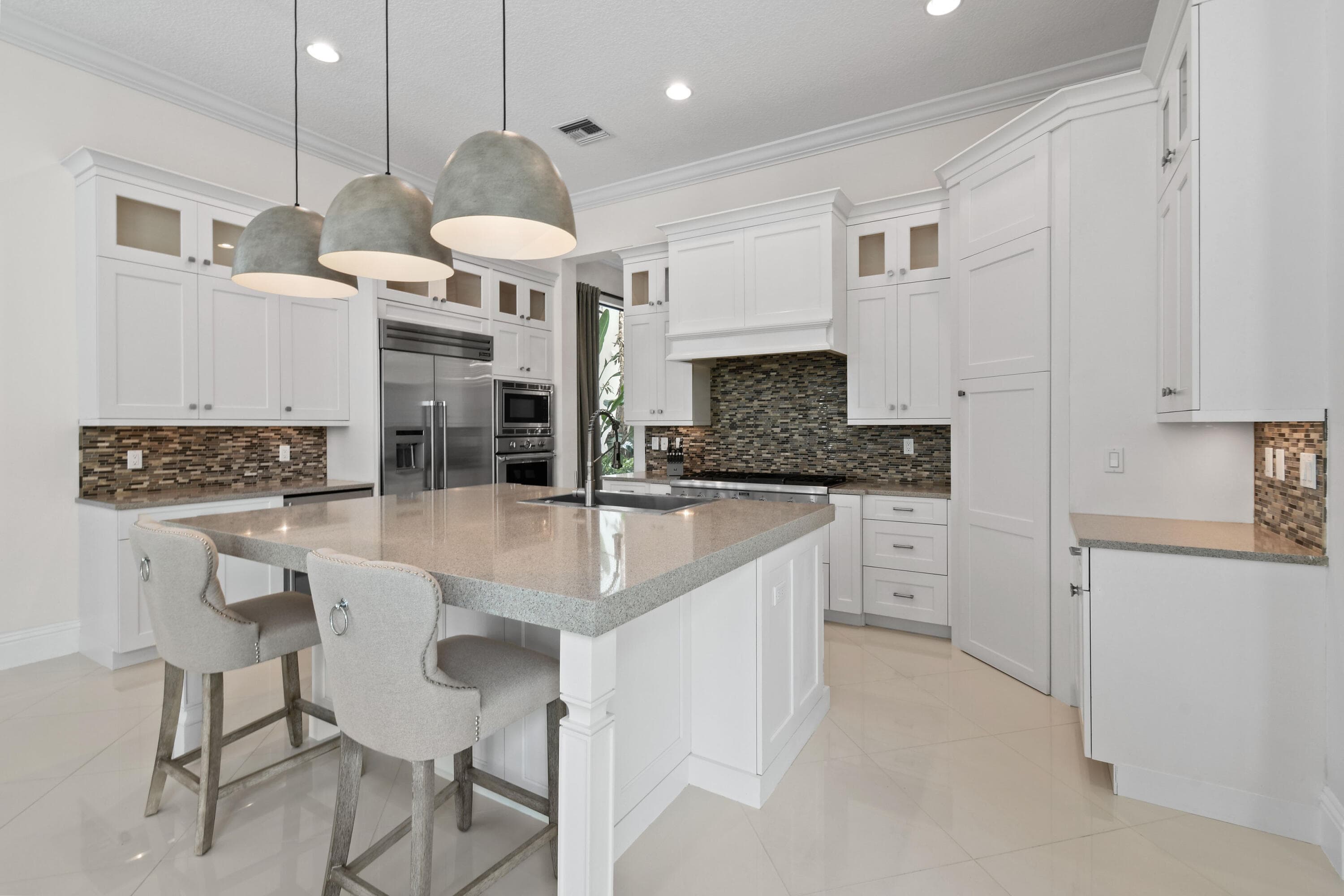 145 Gardenia Isles Drive, Palm Beach Gardens, FL 33418 — photo 12 of 49