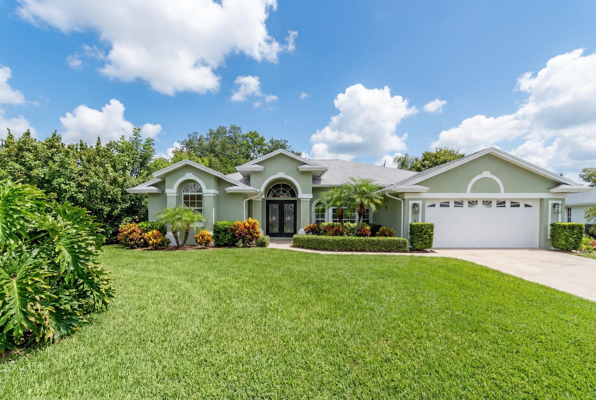513 SE Cliff Road, Port St. Lucie, FL 34984 — photo 2 of 31