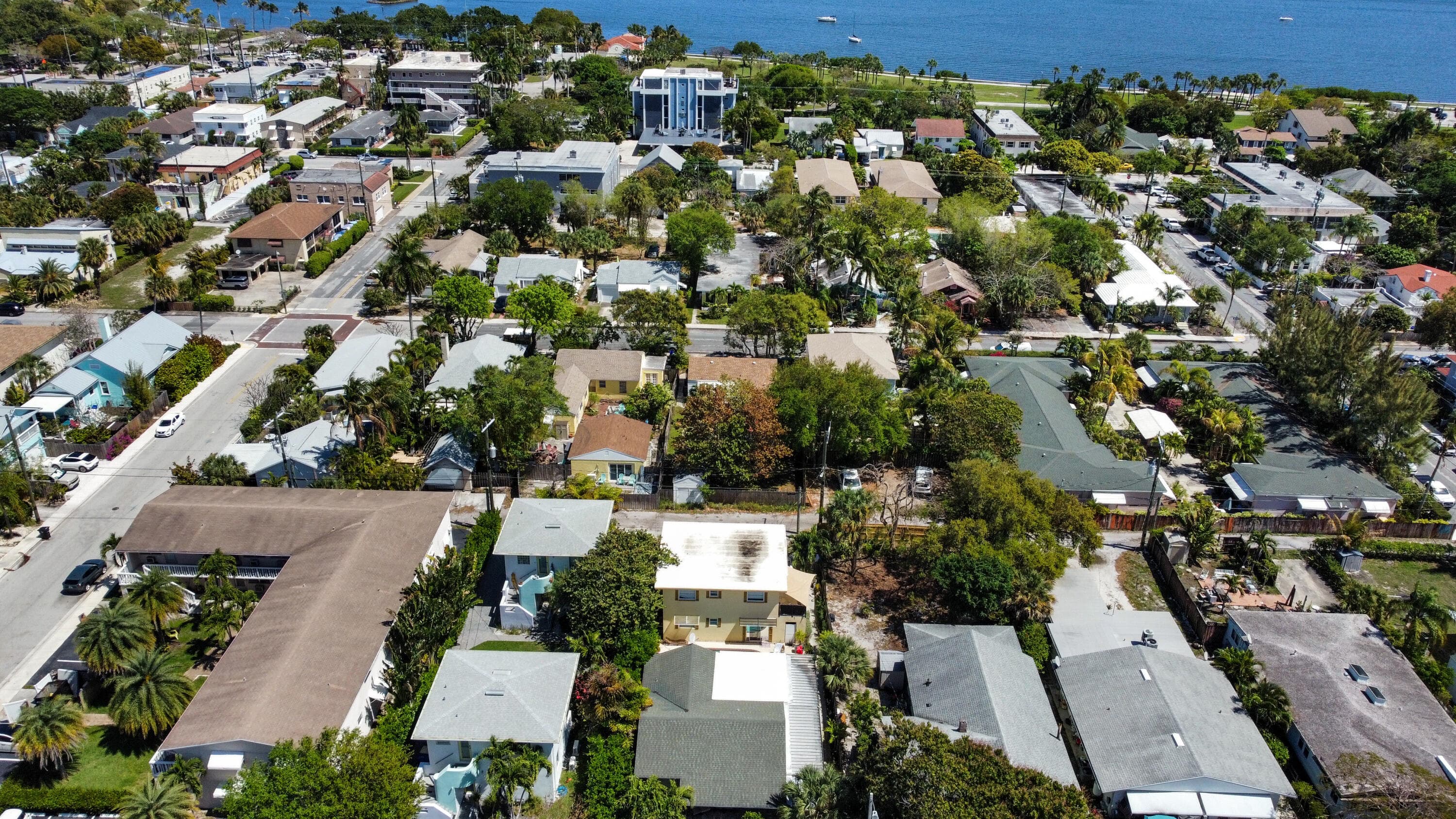 215 S Palmway, Lake Worth Beach, FL 33460 — photo 54 of 60