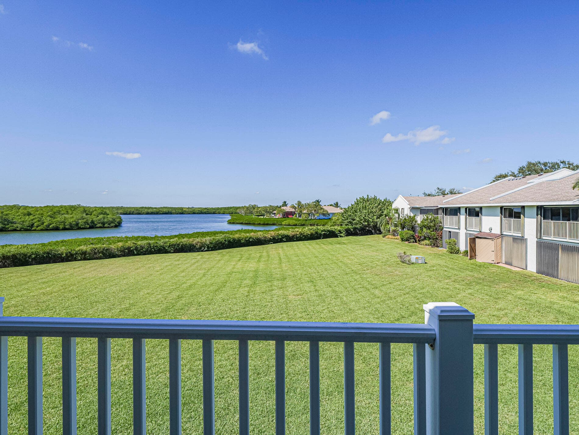 3223 S Lakeview Circle 20-8, Hutchinson Island, FL 34949 — photo 45 of 71