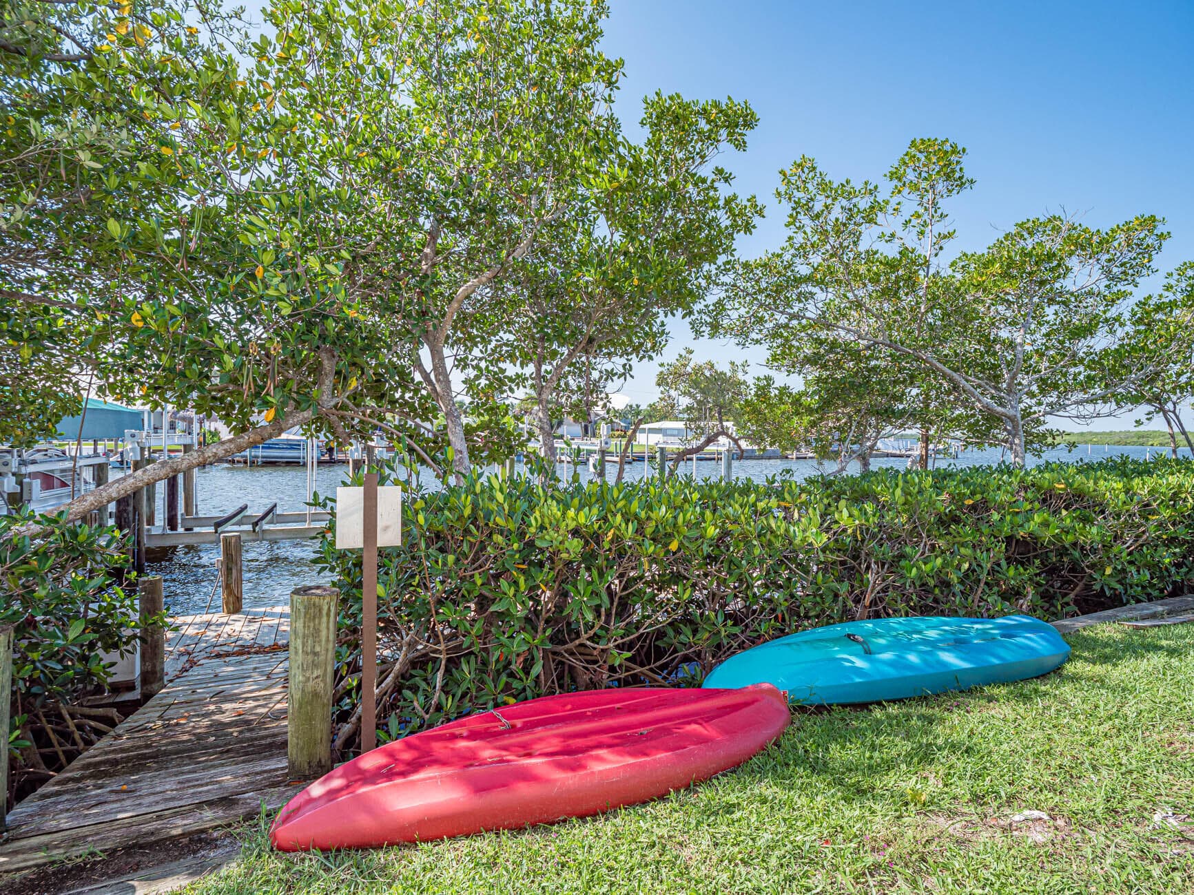 3223 S Lakeview Circle 20-8, Hutchinson Island, FL 34949 — photo 48 of 71