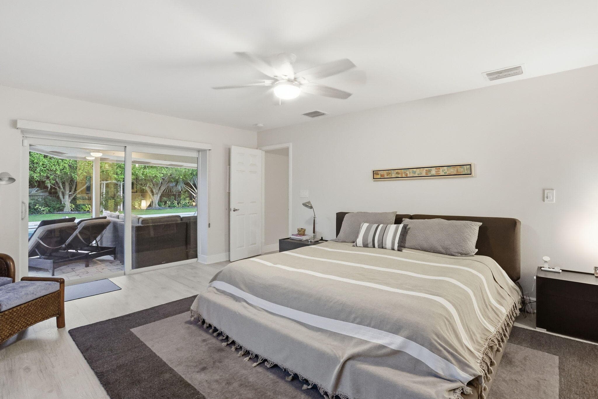2001 Embassy Drive, West Palm Beach, FL 33401 — photo 24 of 64