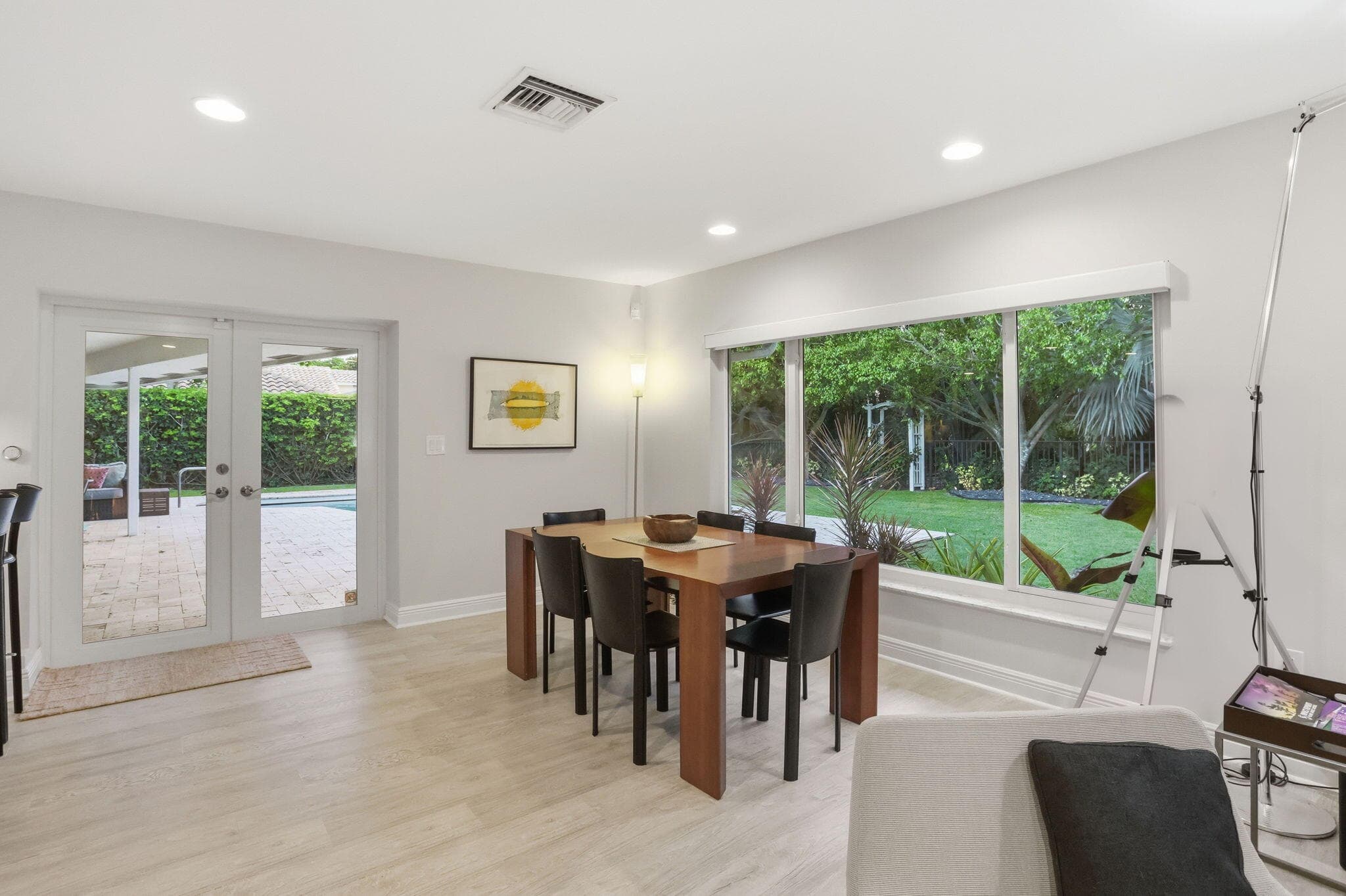 2001 Embassy Drive, West Palm Beach, FL 33401 — photo 16 of 64