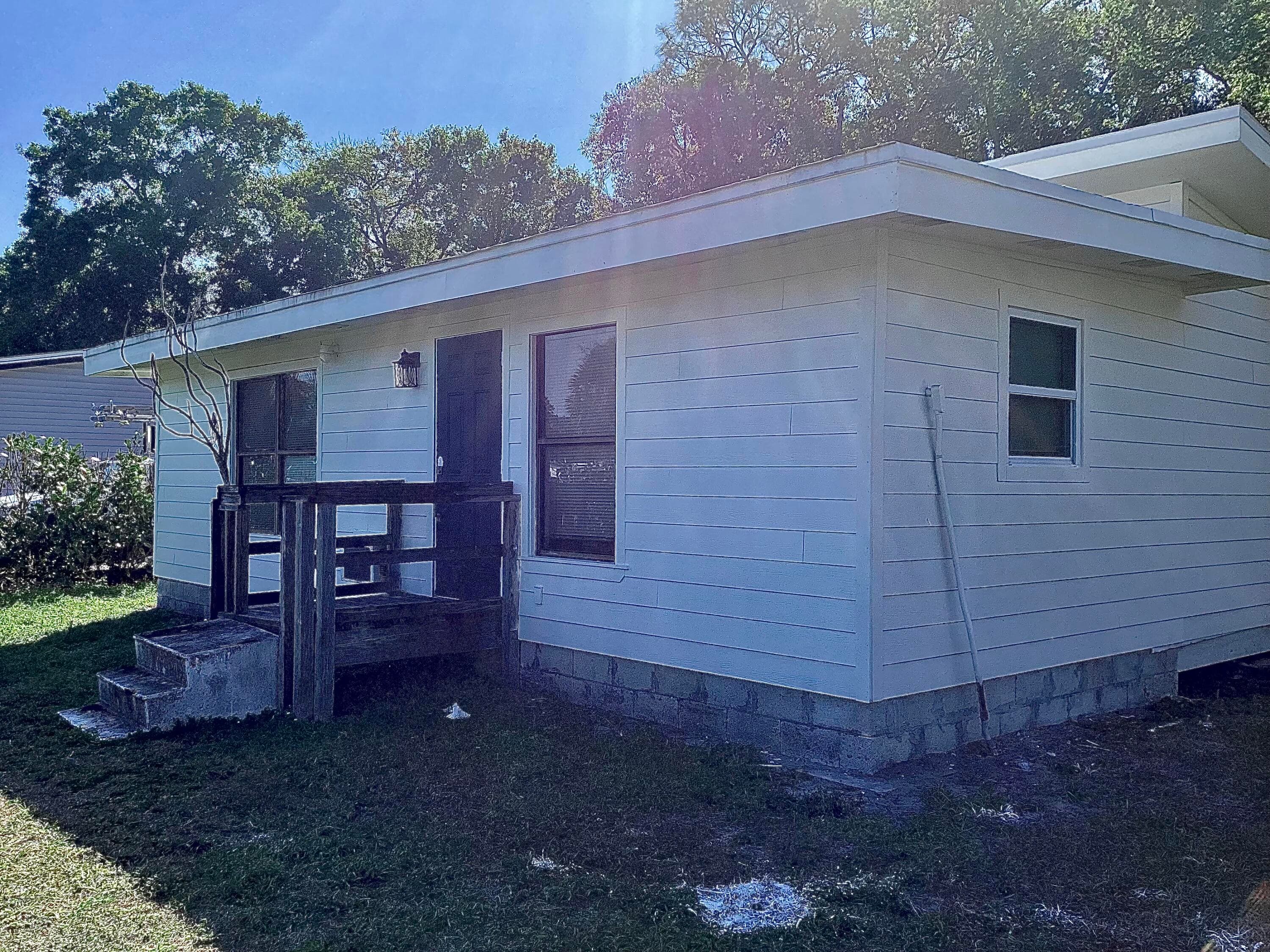 1238 SW Buckskin Trail, Stuart, FL 34997 — photo 3 of 13