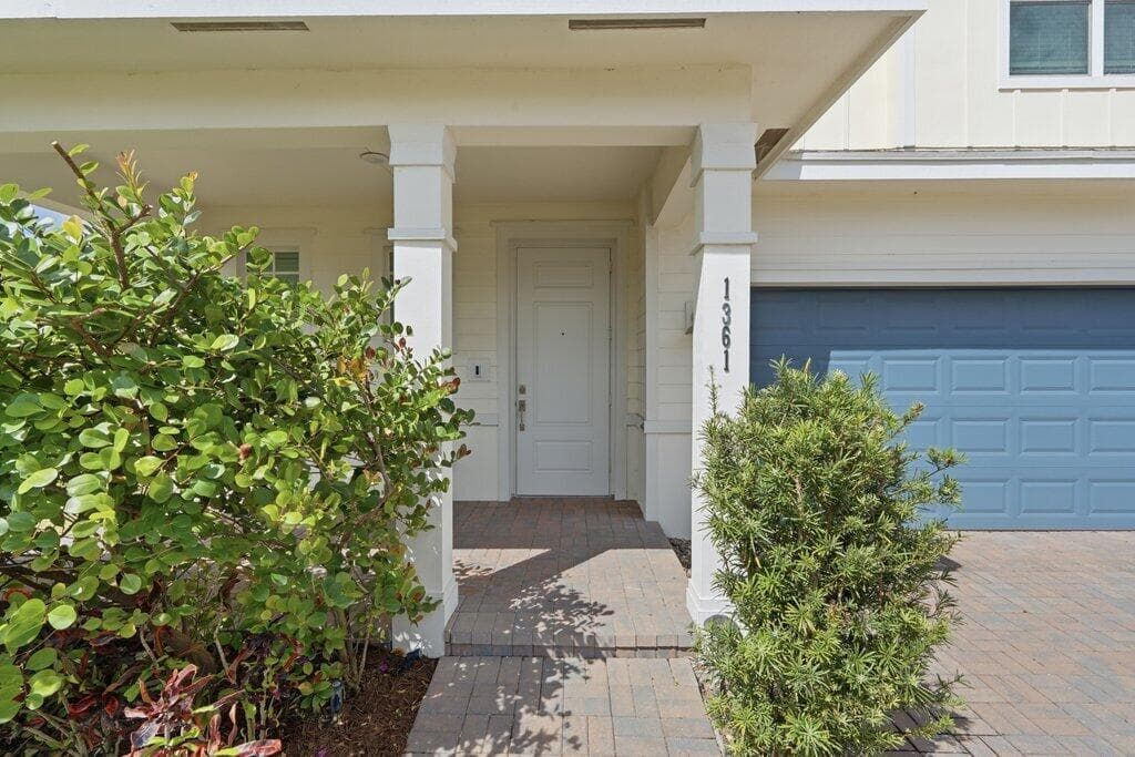 1361 Wandering Willow Way, Loxahatchee, FL 33470 — photo 5 of 117