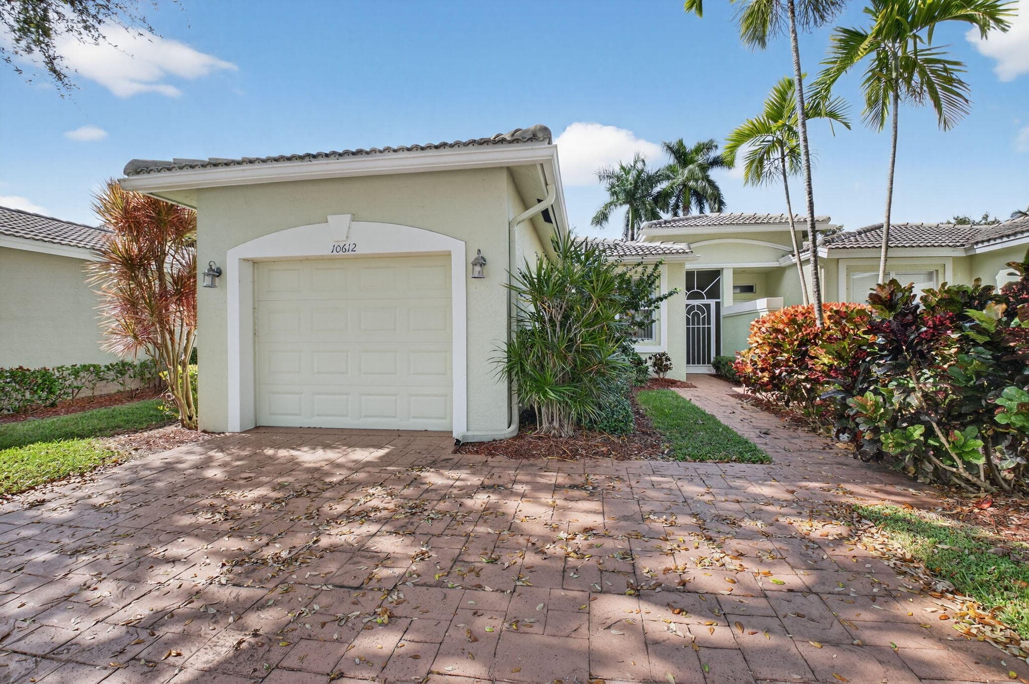 10612 Royal Caribbean Circle, Boynton Beach, FL 33437 — photo 3 of 63