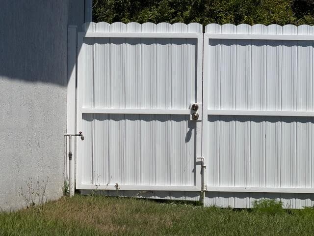 2490 SW Bayshore Boulevard, Port St. Lucie, FL 34984 — photo 36 of 53