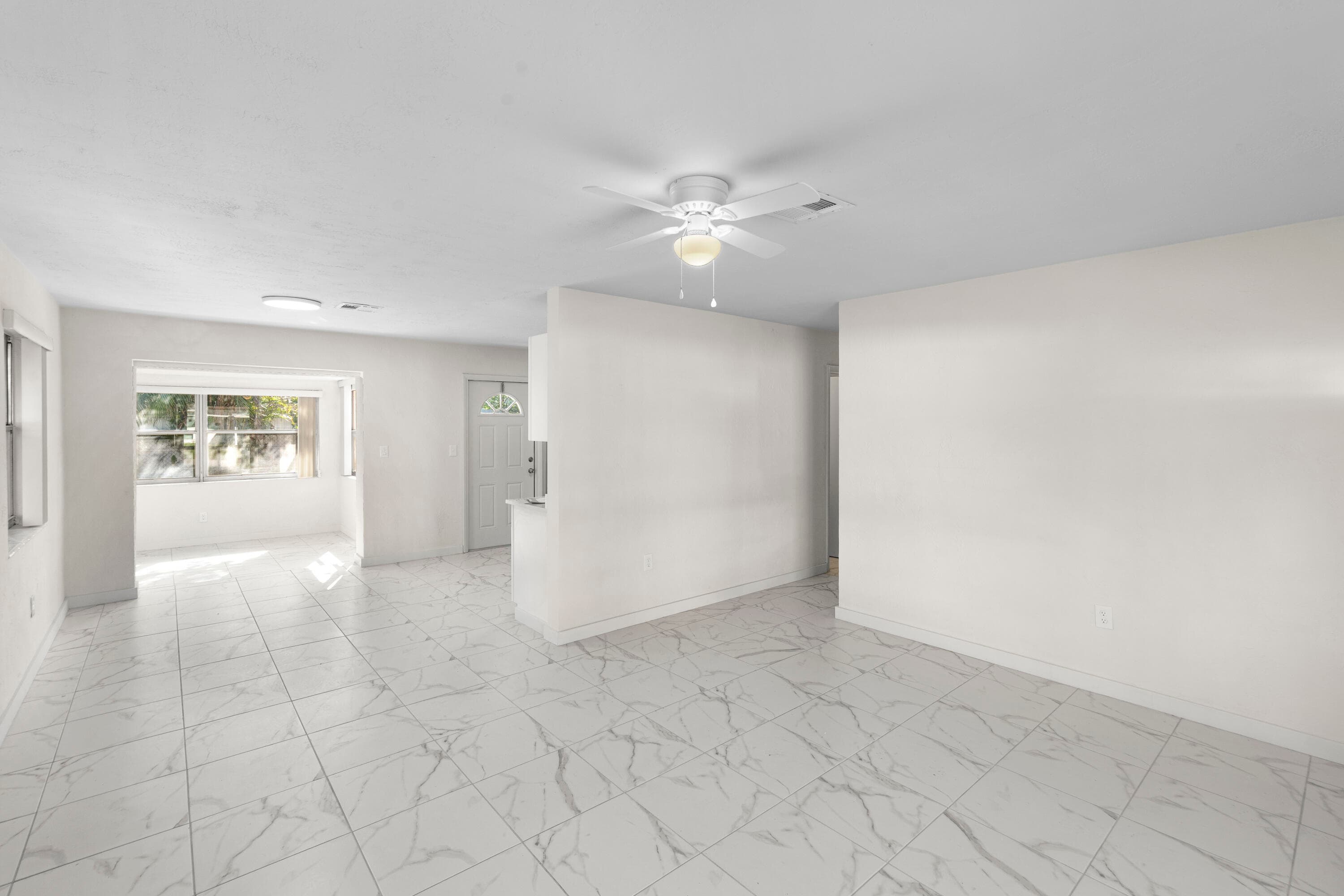 621 N 71st Avenue, Hollywood, FL 33024 — photo 6 of 26