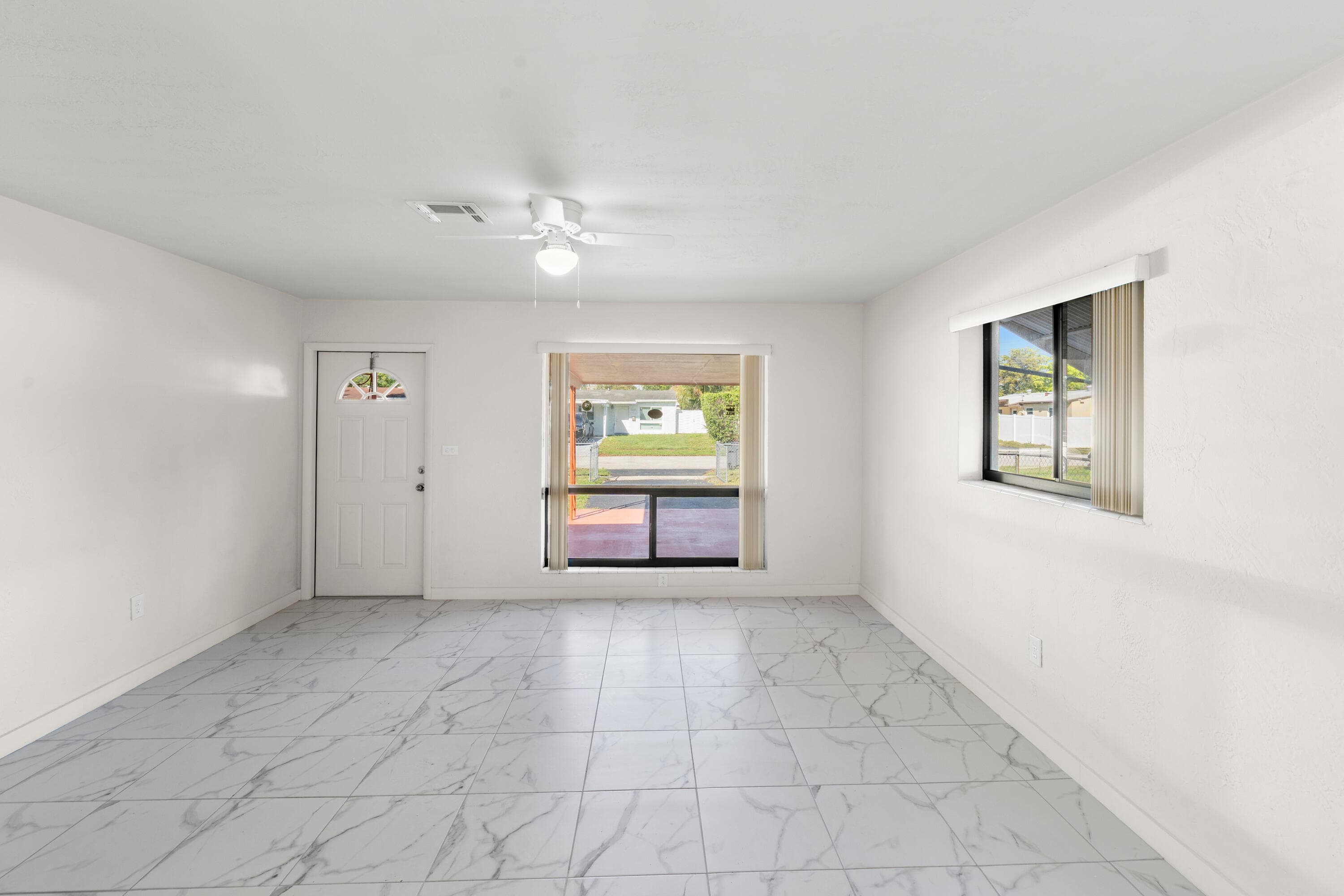 621 N 71st Avenue, Hollywood, FL 33024 — photo 9 of 26
