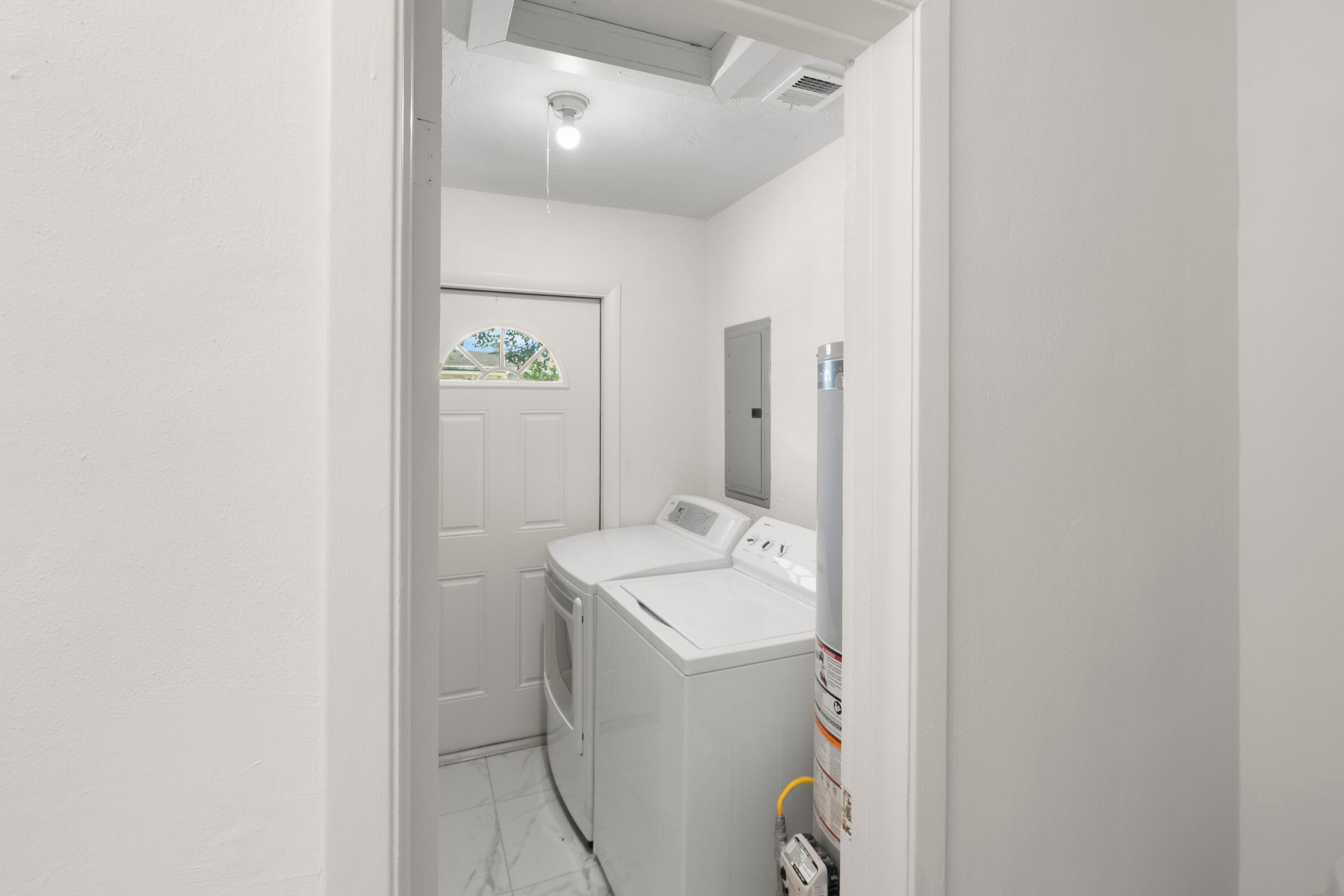 621 N 71st Avenue, Hollywood, FL 33024 — photo 16 of 26
