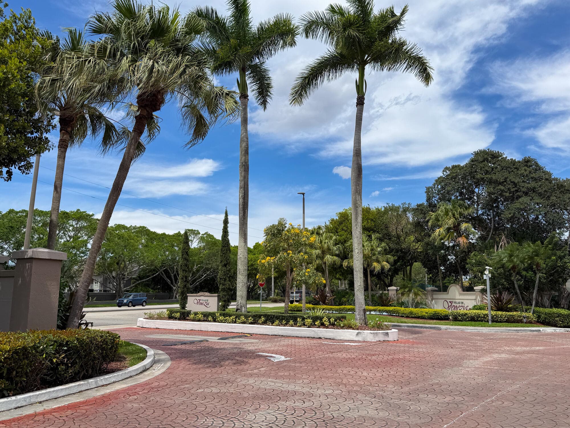 9780 Nob Hill Court 9780, Sunrise, FL 33351 — photo 2 of 33
