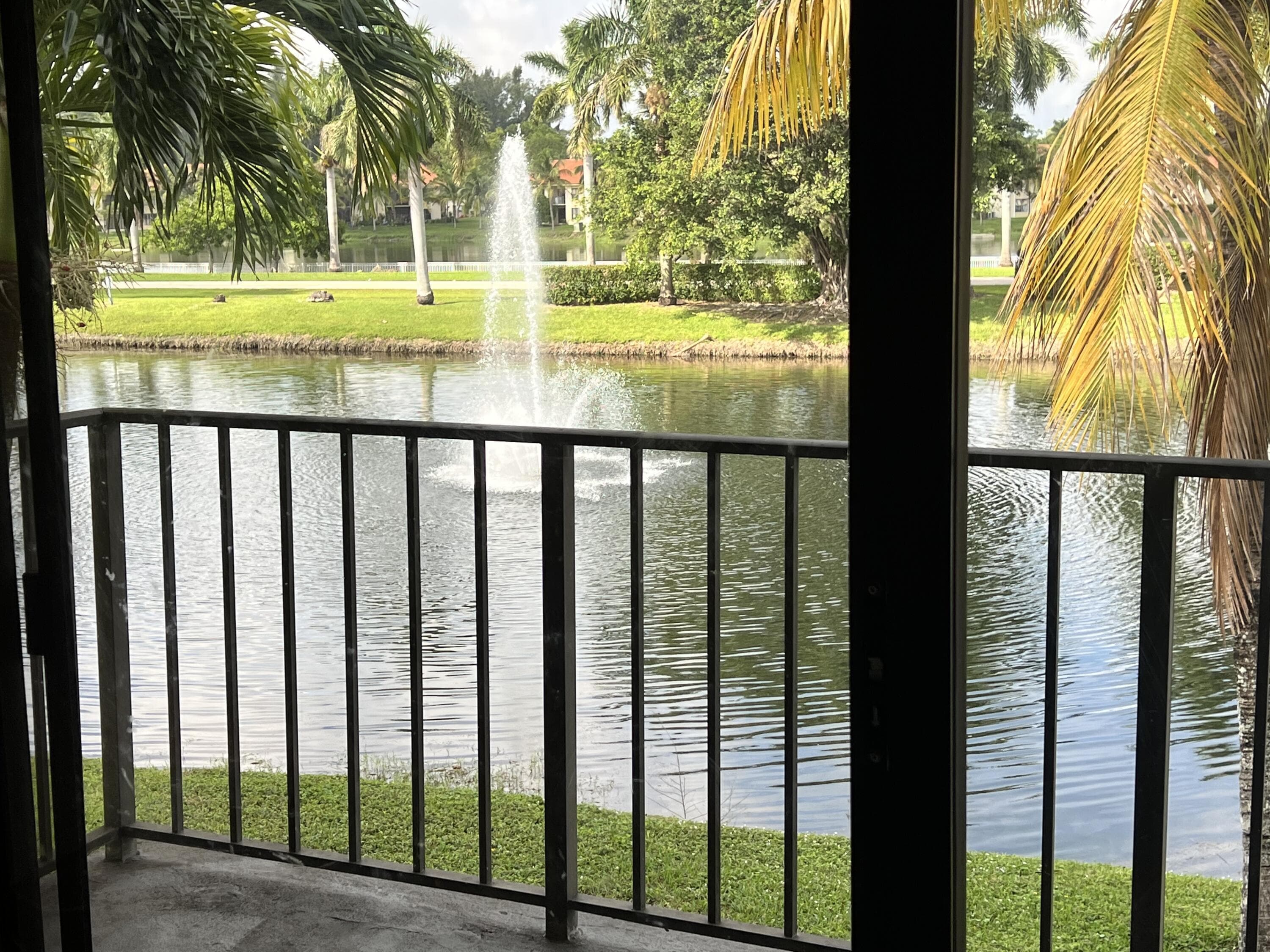 1523 Lake Crystal Drive F, West Palm Beach, FL 33411 — photo 2 of 36