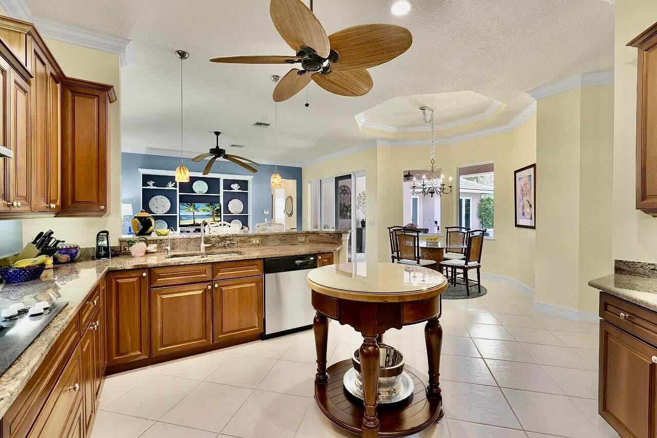 9078 Castle Harbour Circle, Vero Beach, FL 32963 — photo 11 of 36