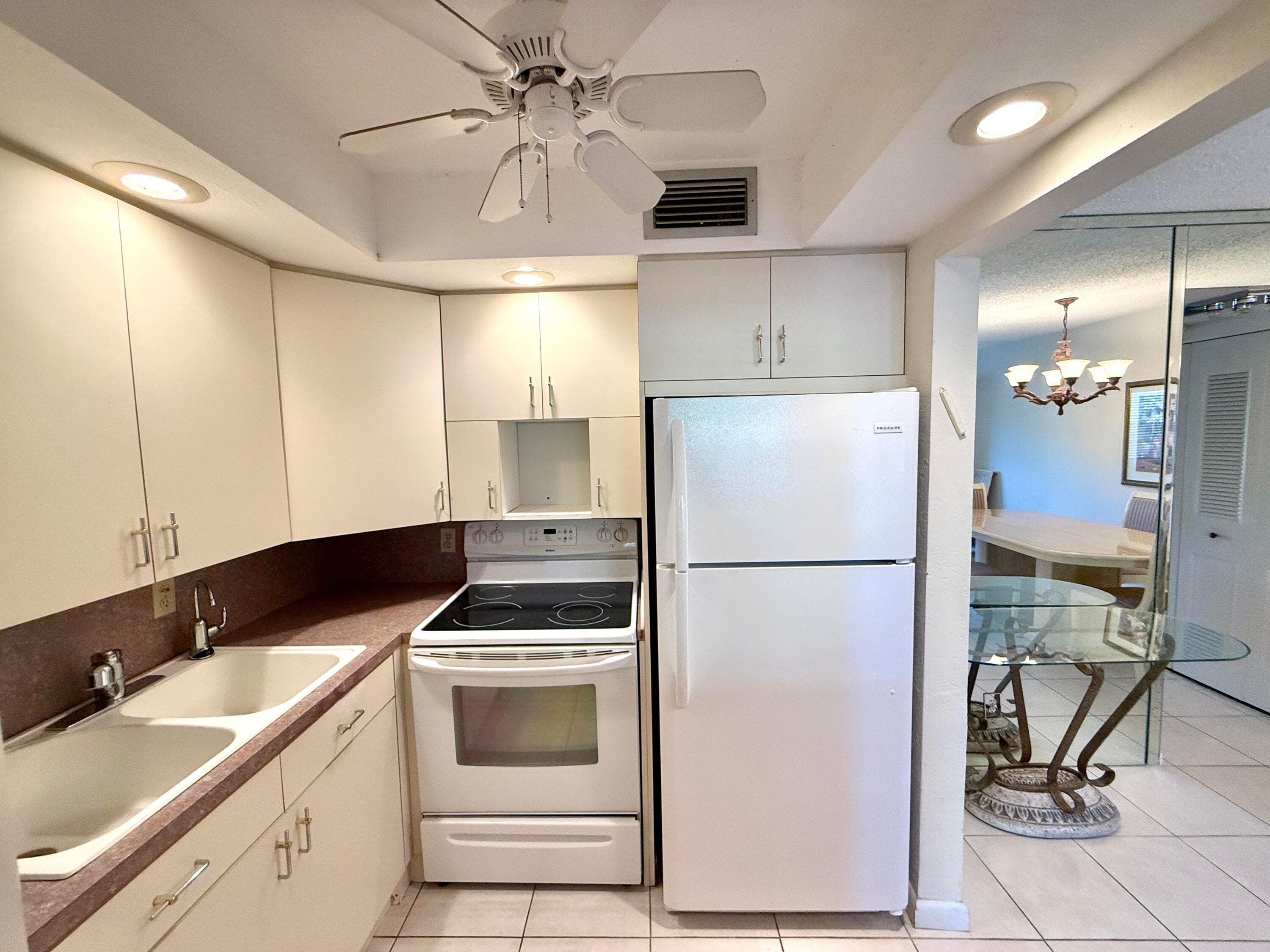 2009 Berkshire A, Deerfield Beach, FL 33442 — photo 2 of 56