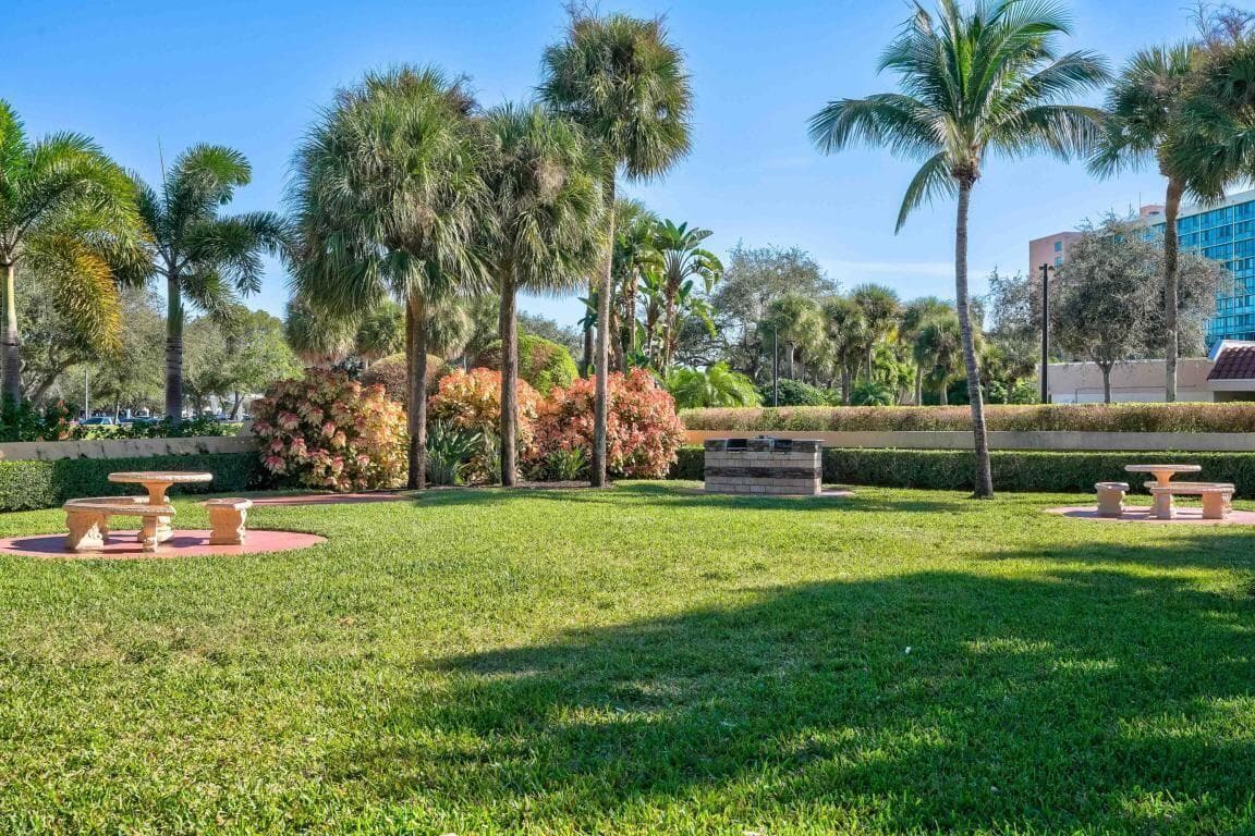800 Uno Lago Drive 305, Juno Beach, FL 33408 — photo 50 of 52