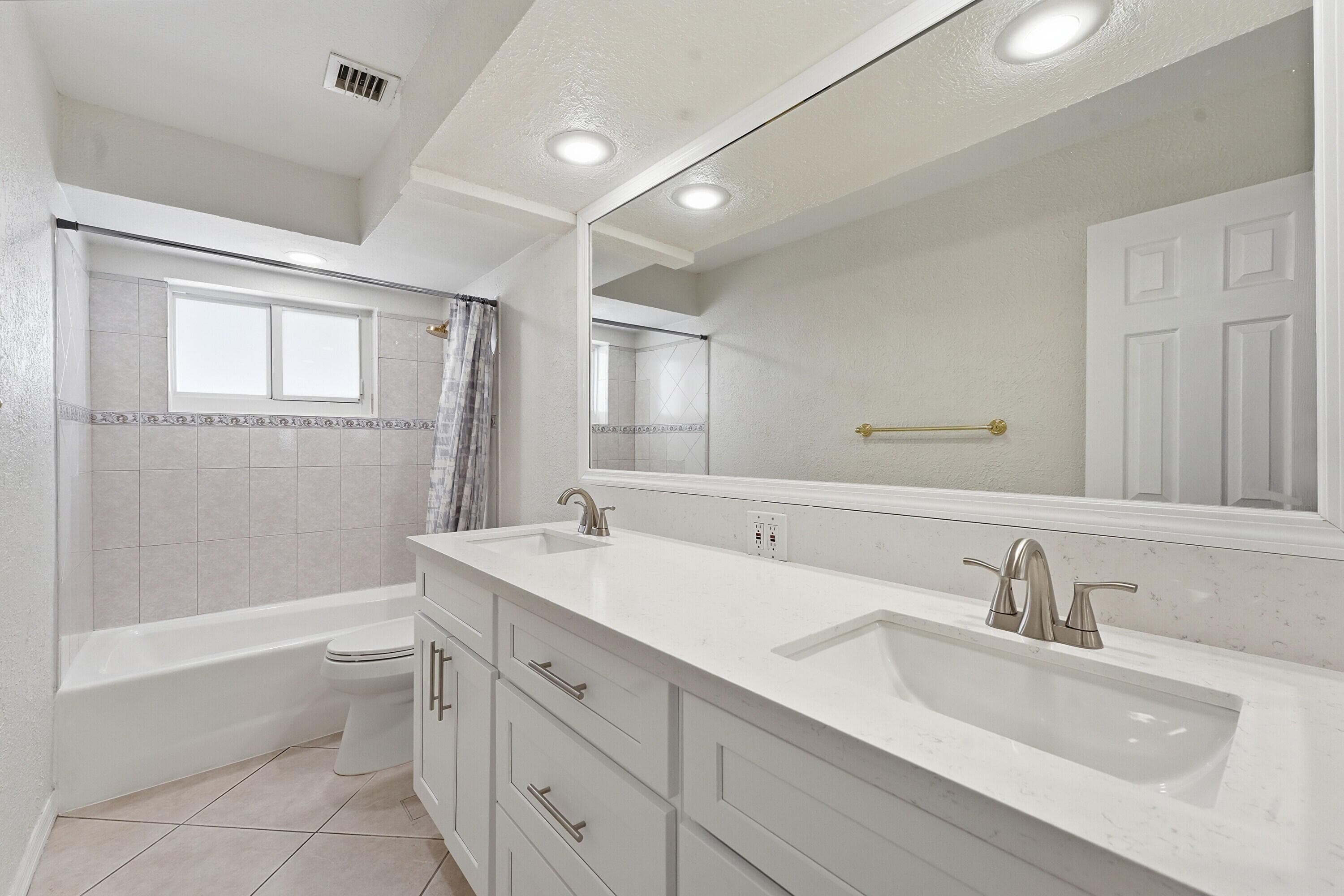 1641 NE 56th Court, Fort Lauderdale, FL 33334 — photo 25 of 34