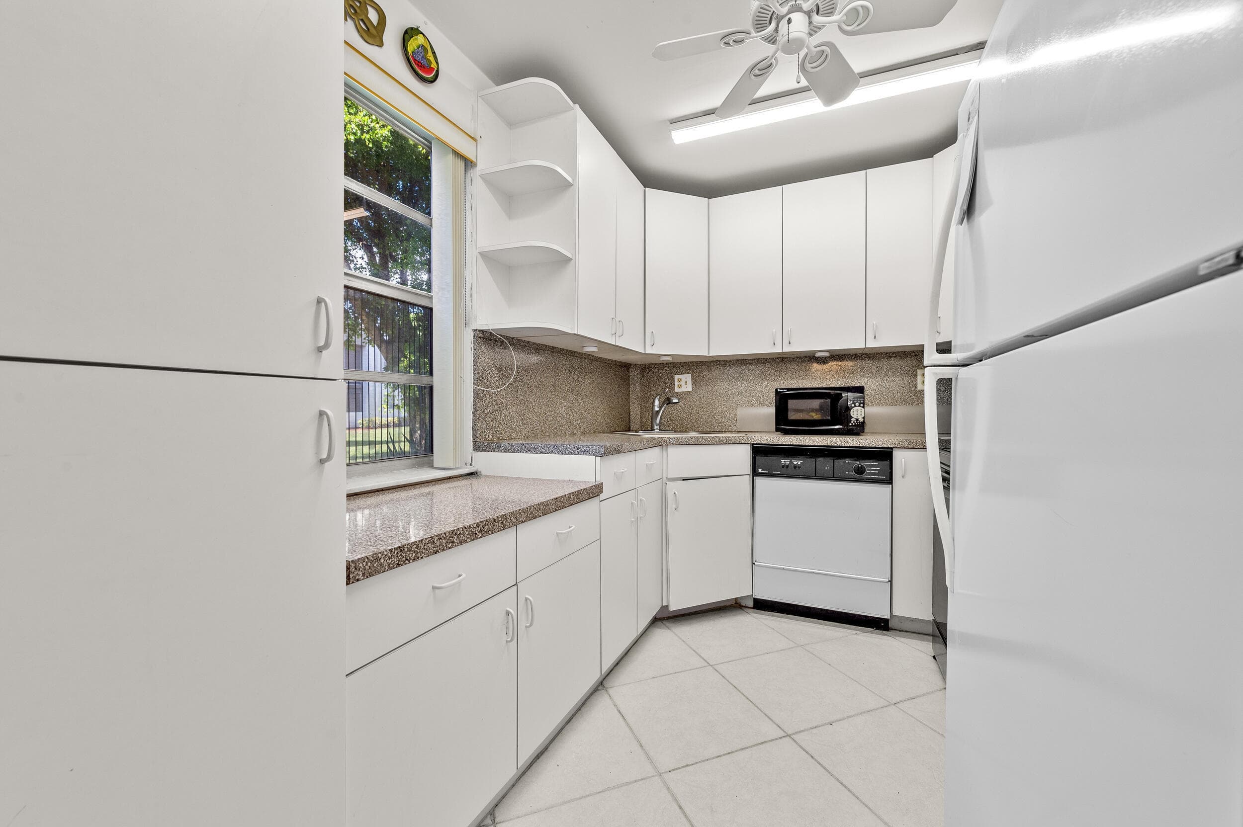 344 Piedmont, Delray Beach, FL 33484 — photo 13 of 28