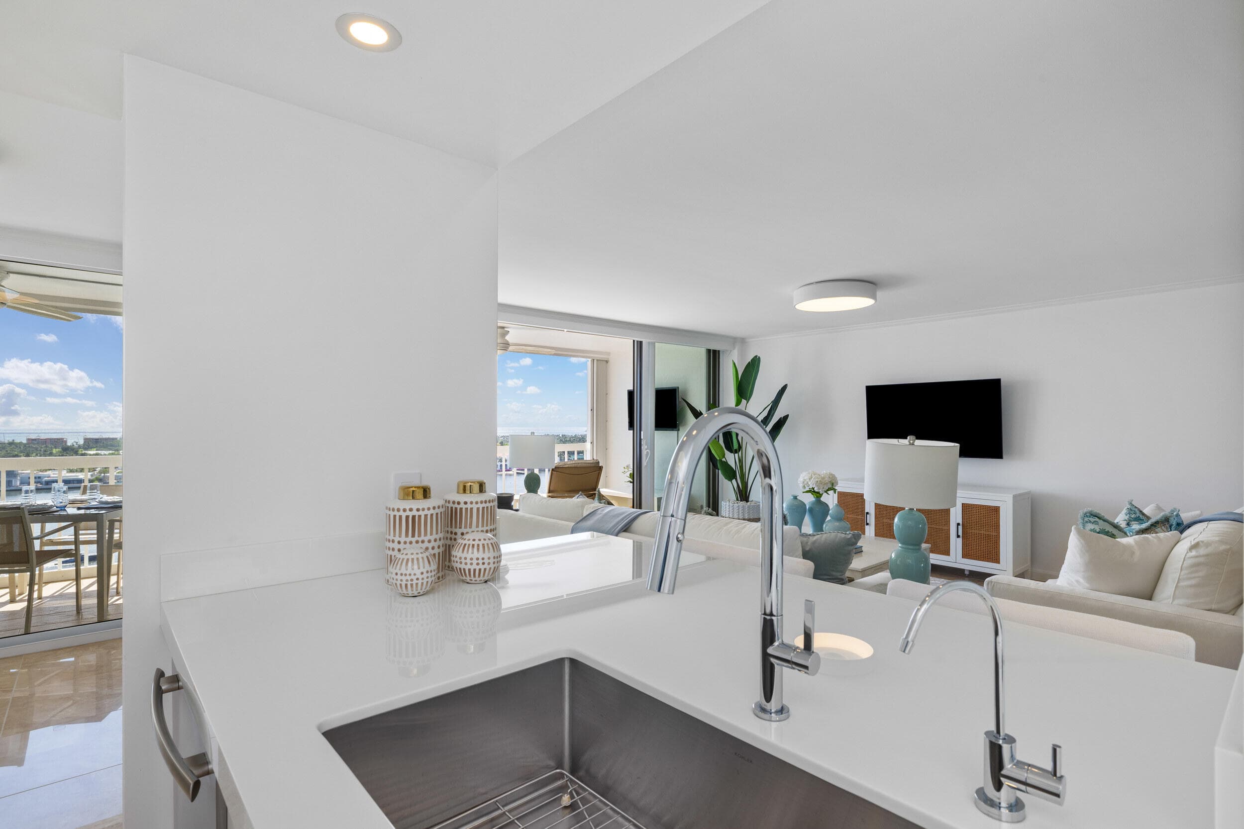 400 N Flagler Drive 2003, West Palm Beach, FL 33401 — photo 16 of 49