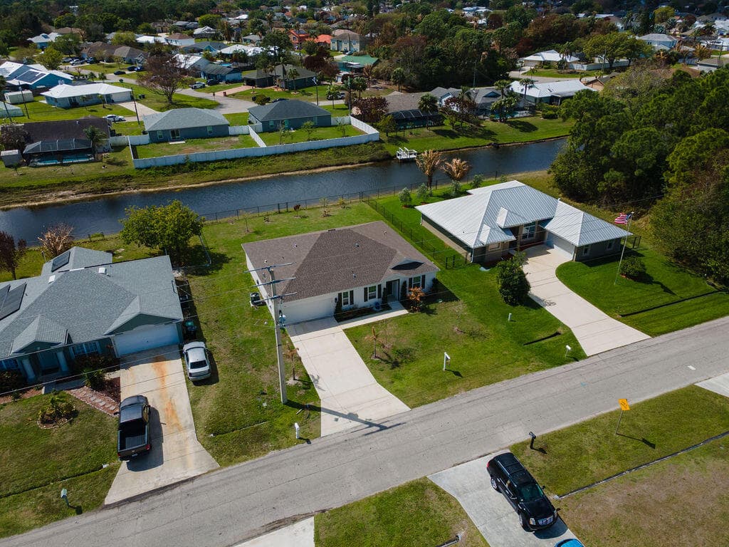 138 SW Carter Avenue, Port St. Lucie, FL 34983 — photo 14 of 85