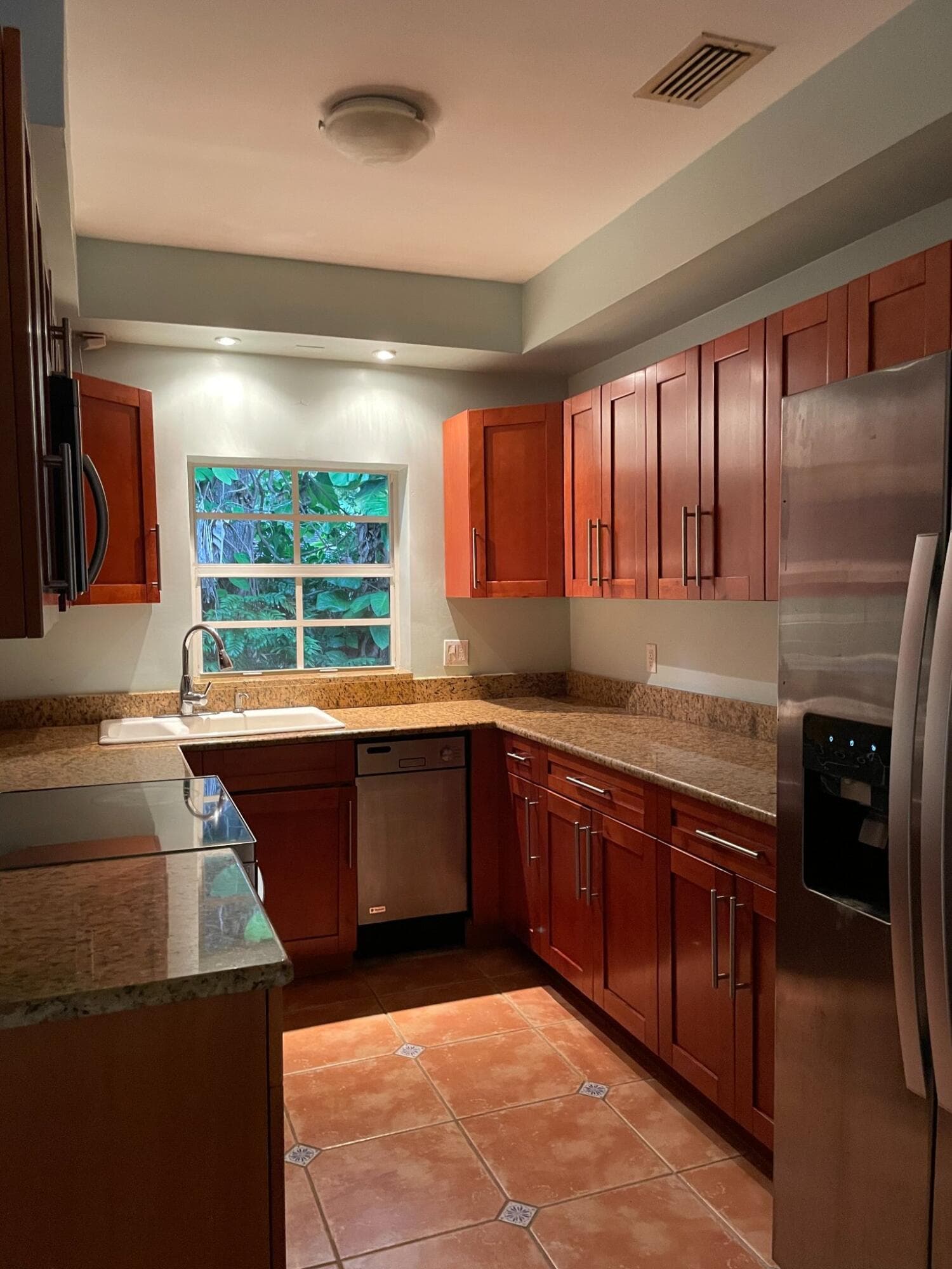 6625 Nervia Street, Coral Gables, FL 33146 — photo 4 of 16