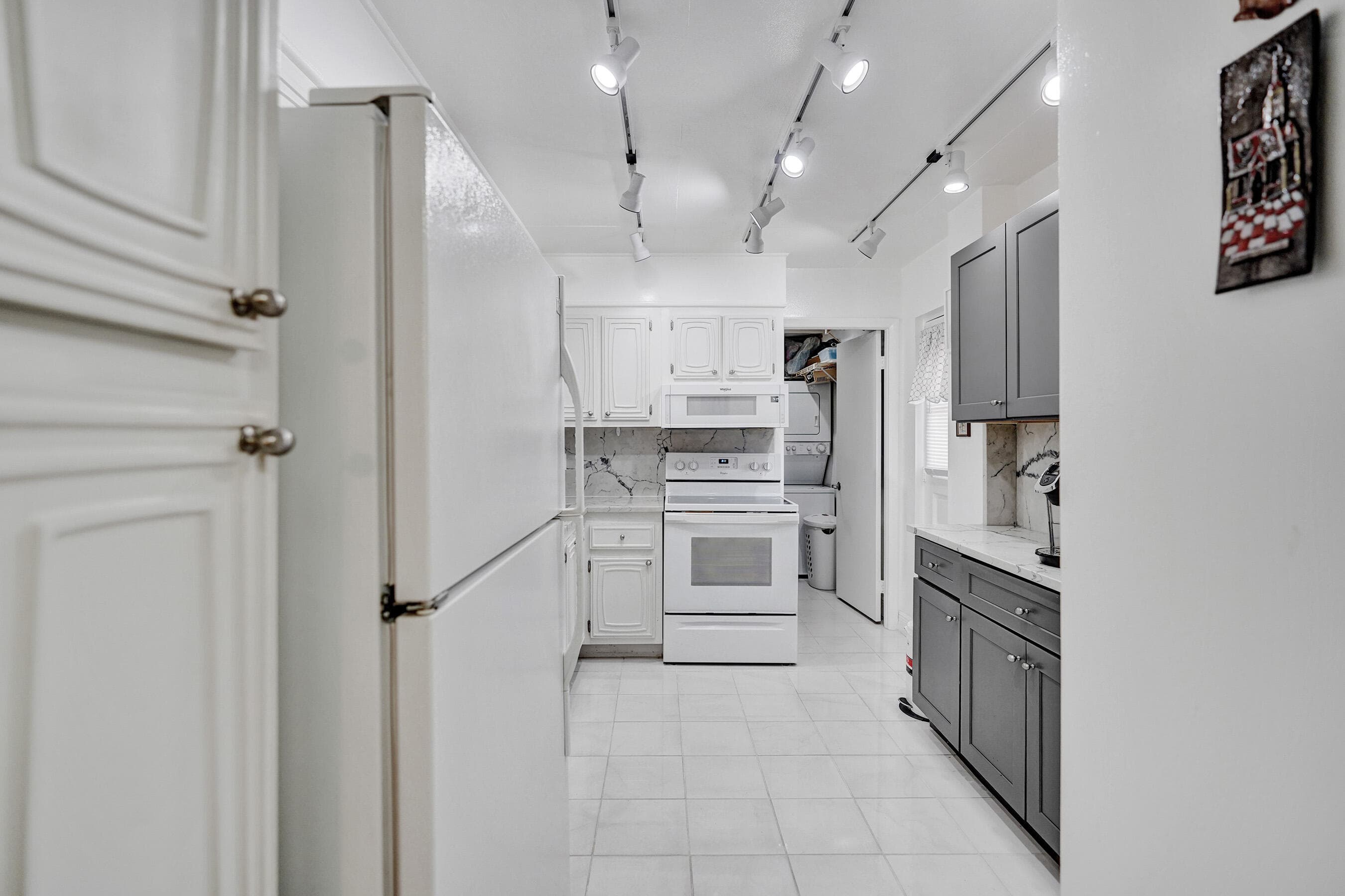 6461 NW 2nd Avenue Five, Boca Raton, FL 33487 — photo 5 of 73