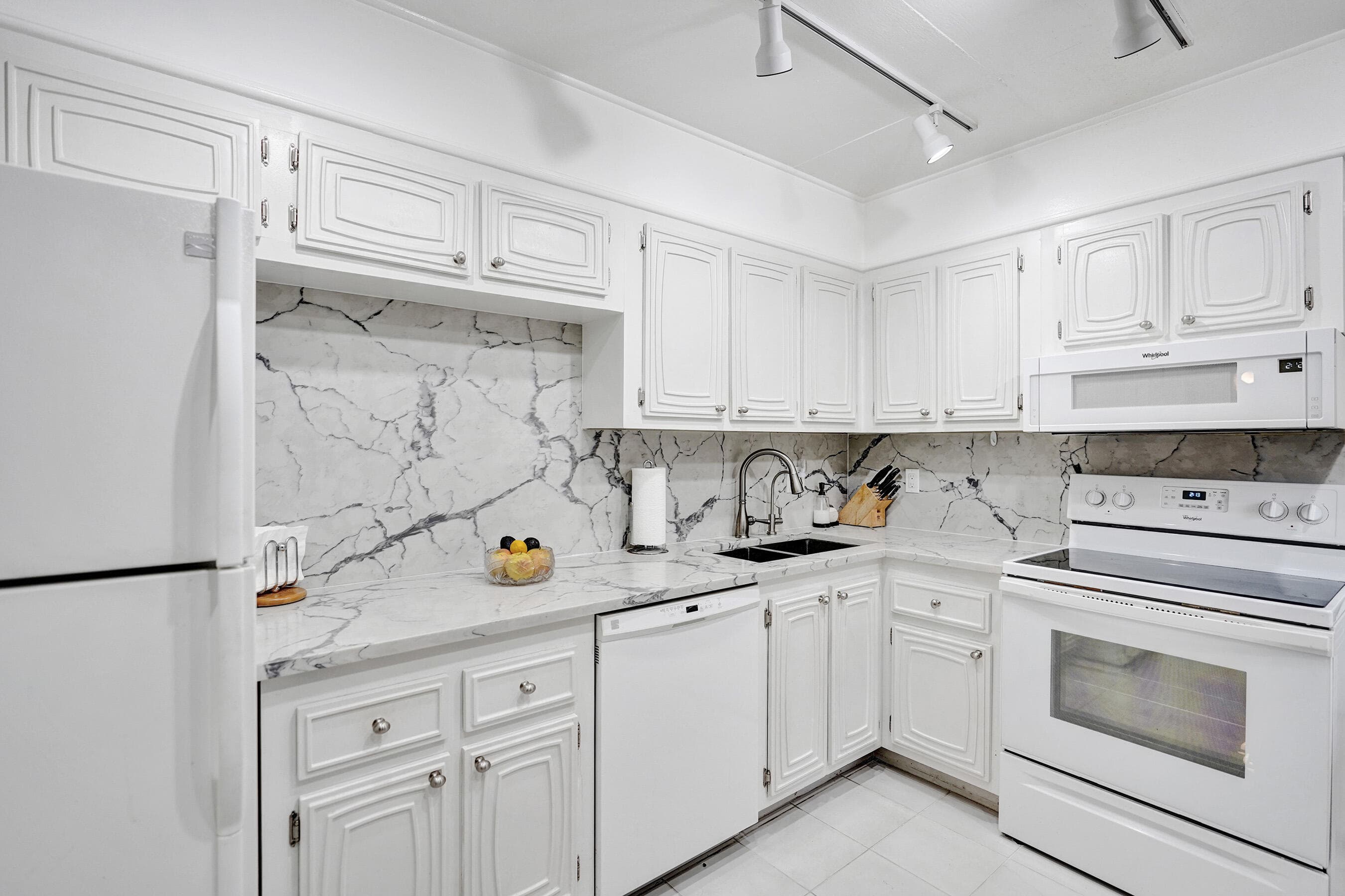 6461 NW 2nd Avenue Five, Boca Raton, FL 33487 — photo 2 of 73