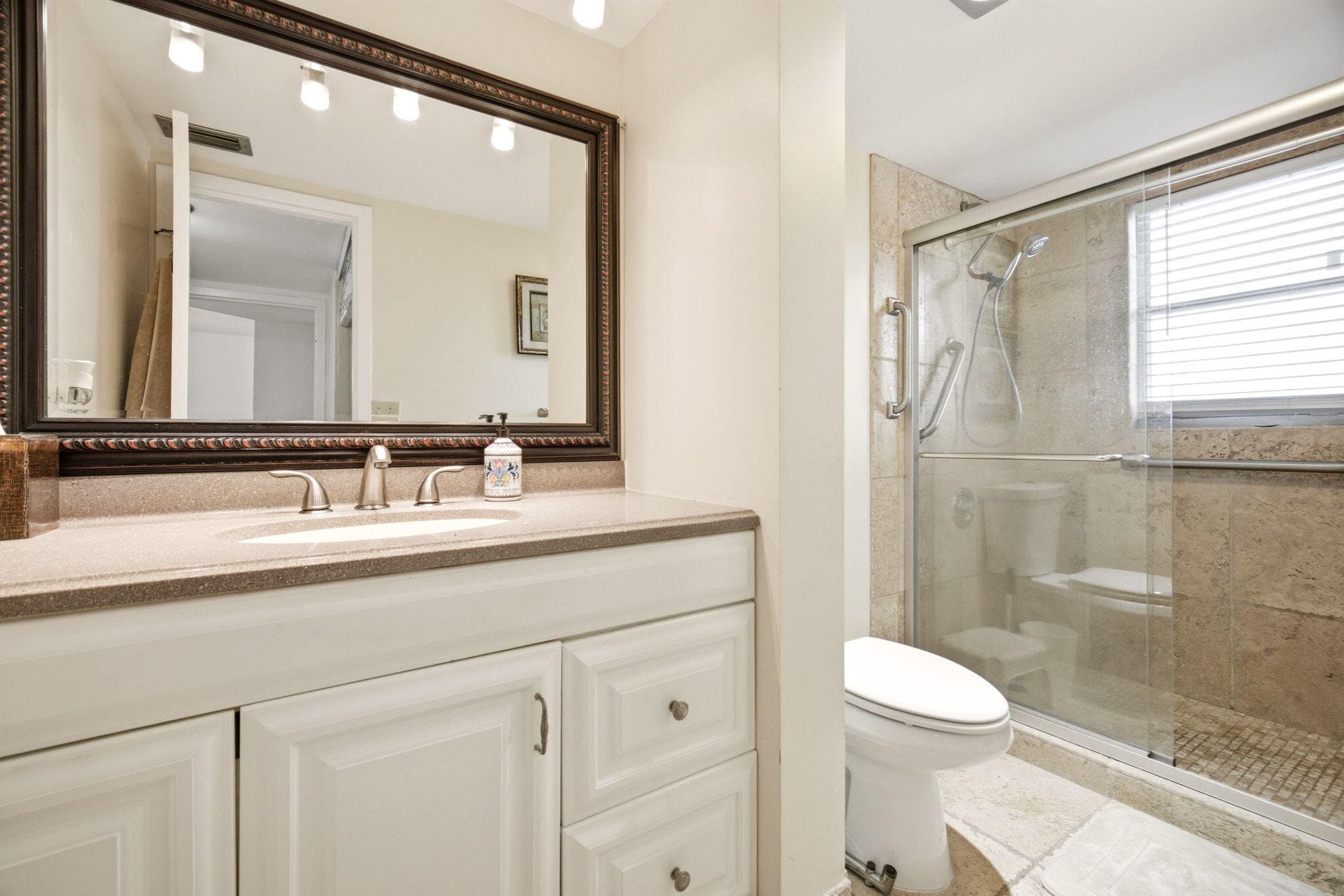3593 Birdie Drive 203, Lake Worth, FL 33467 — photo 12 of 26