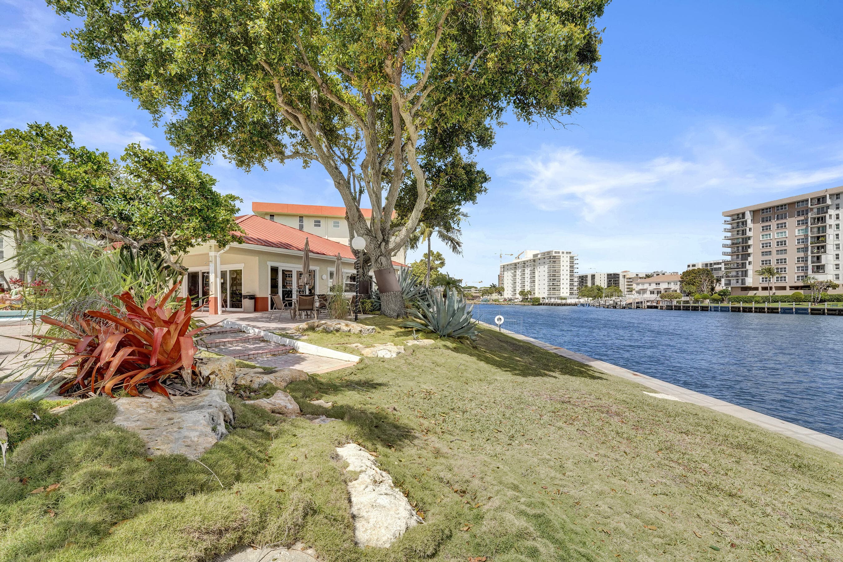 3145 NE 48th Court 215, Lighthouse Point, FL 33064 — photo 34 of 46