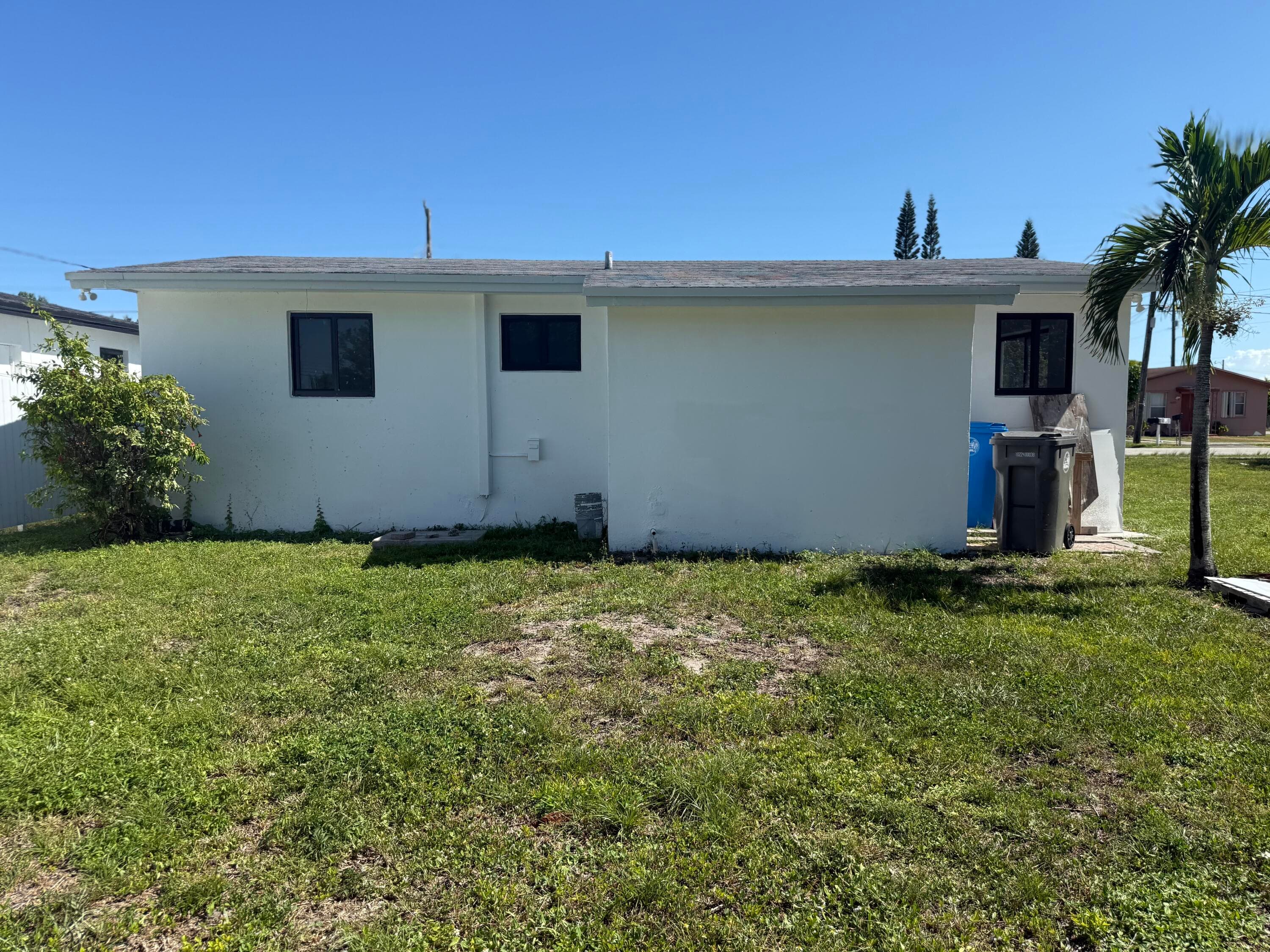 4131 SW 23rd Street, West Park, FL 33023 — photo 6 of 8