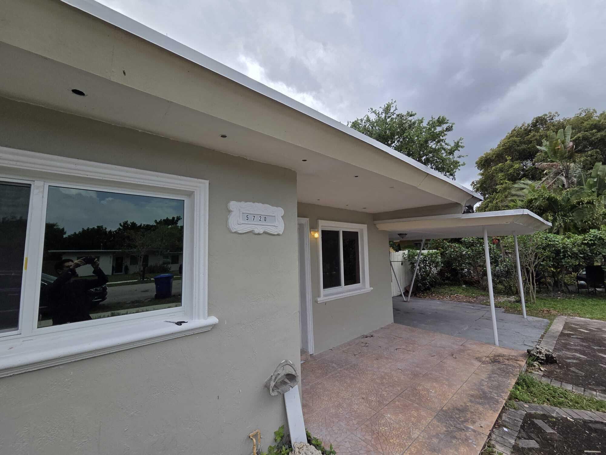 5720 Cleveland Street, Hollywood, FL 33021 — photo 7 of 21