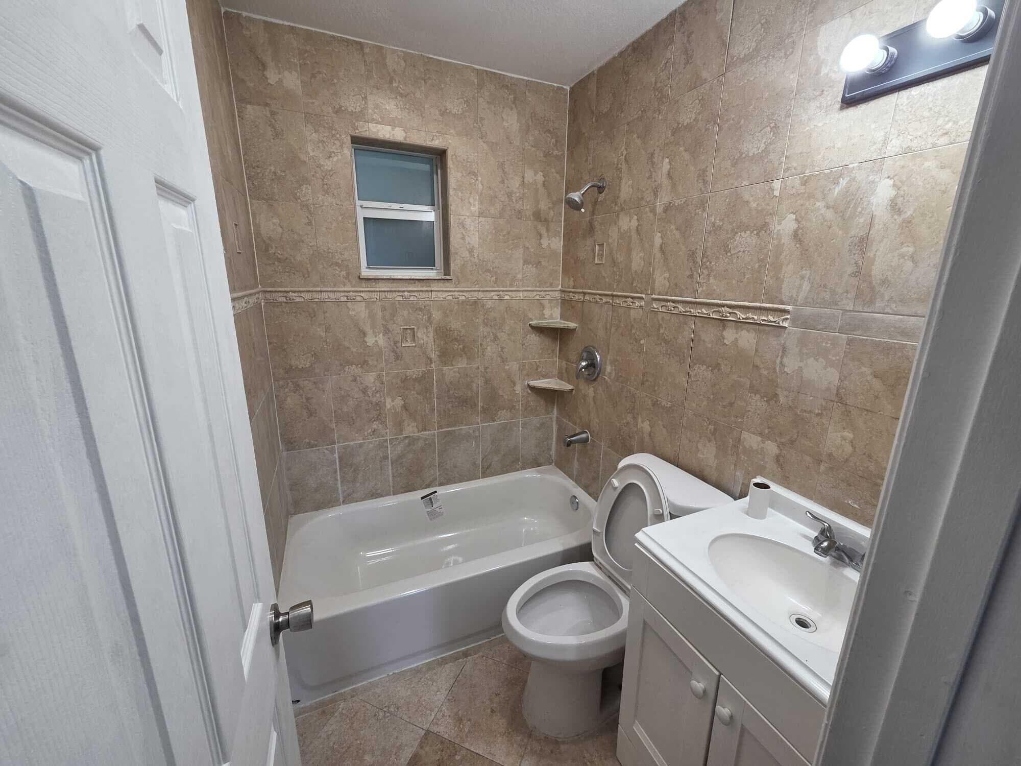 5720 Cleveland Street, Hollywood, FL 33021 — photo 19 of 21
