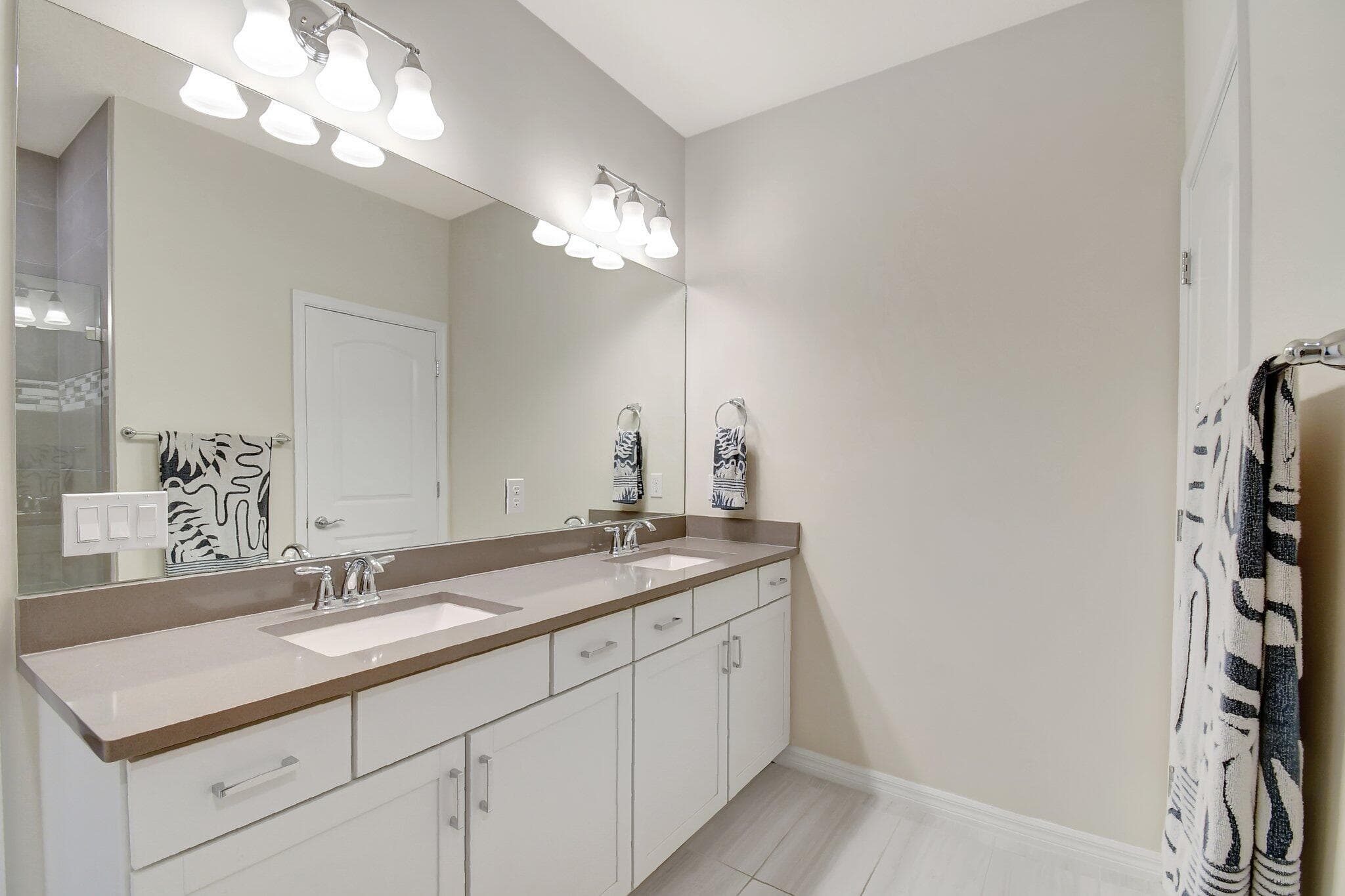 2138 S Appleton Cir Circle S, Oakland Park, FL 33309 — photo 8 of 33