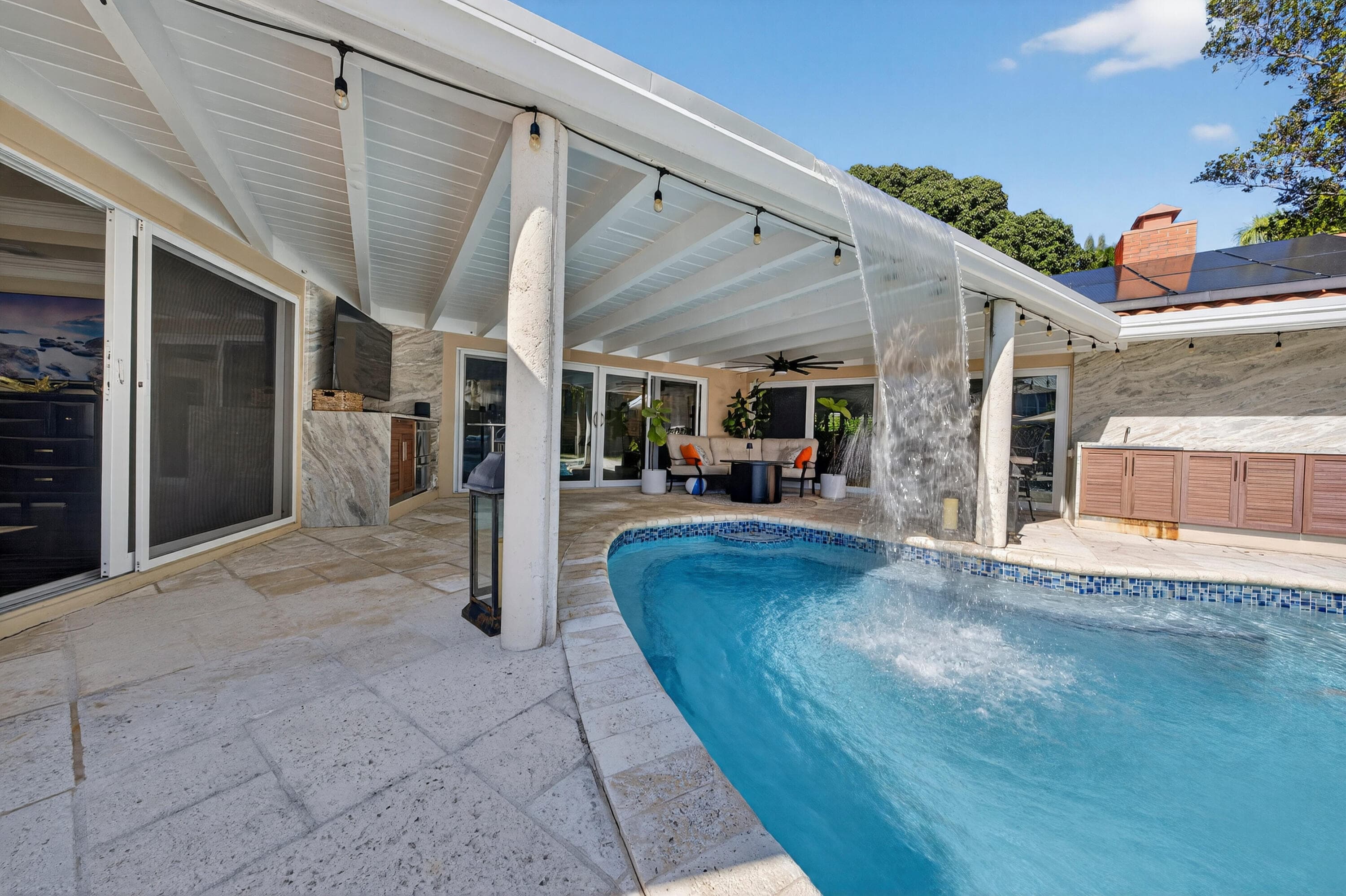 2460 Bayview Drive, Fort Lauderdale, FL 33305 — photo 4 of 53