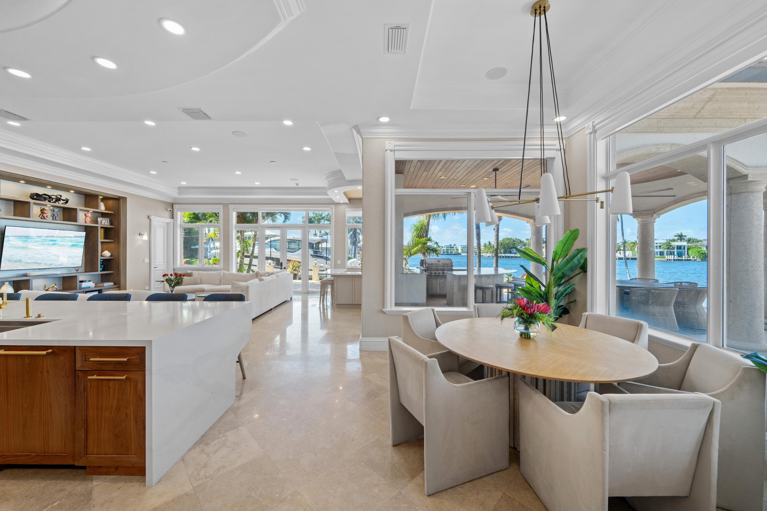 2593 SE 8th Street, Pompano Beach, FL 33062 — photo 17 of 70