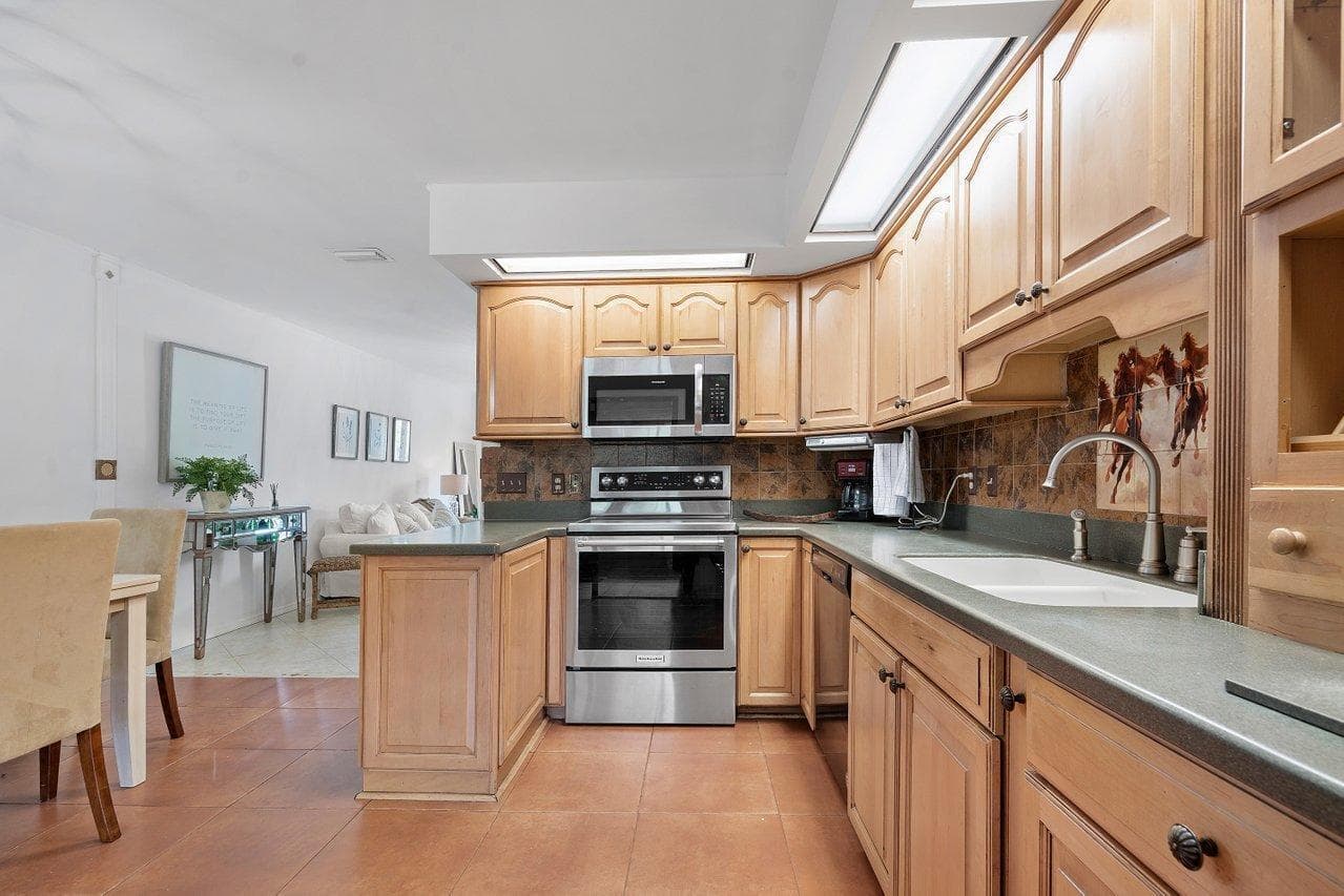 1369 Riverside Circle, Wellington, FL 33414 — photo 16 of 47