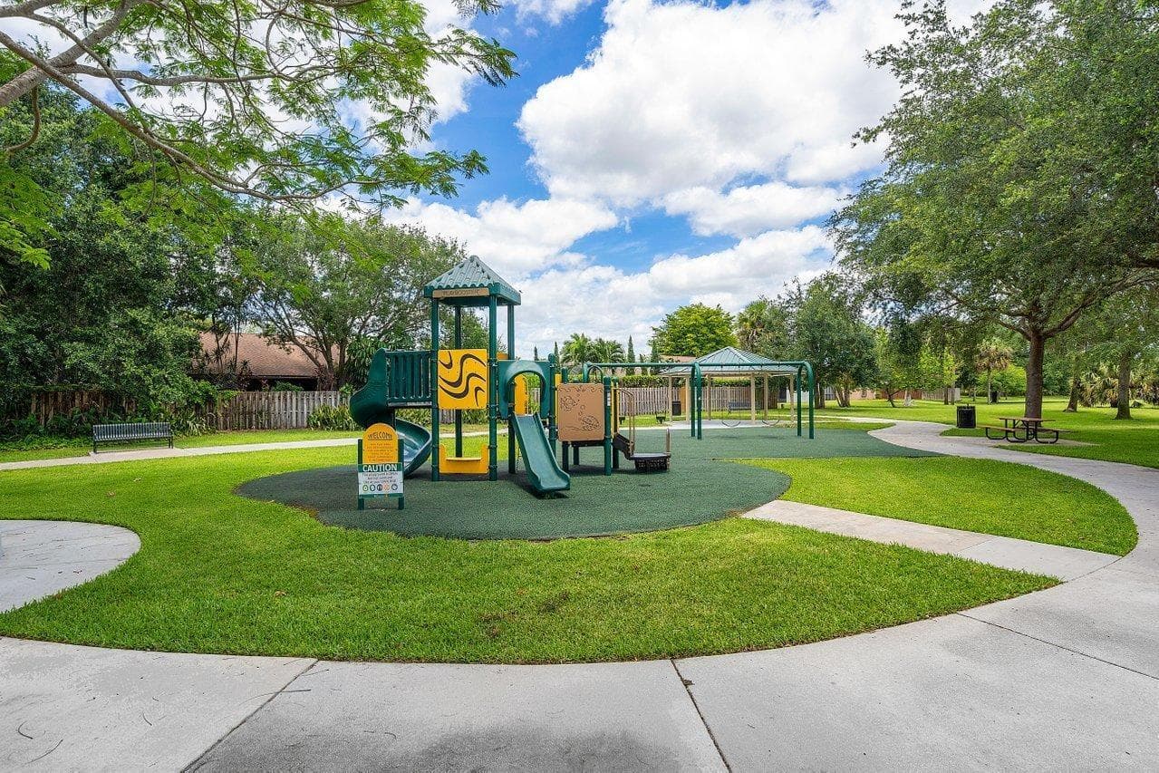 1369 Riverside Circle, Wellington, FL 33414 — photo 30 of 47
