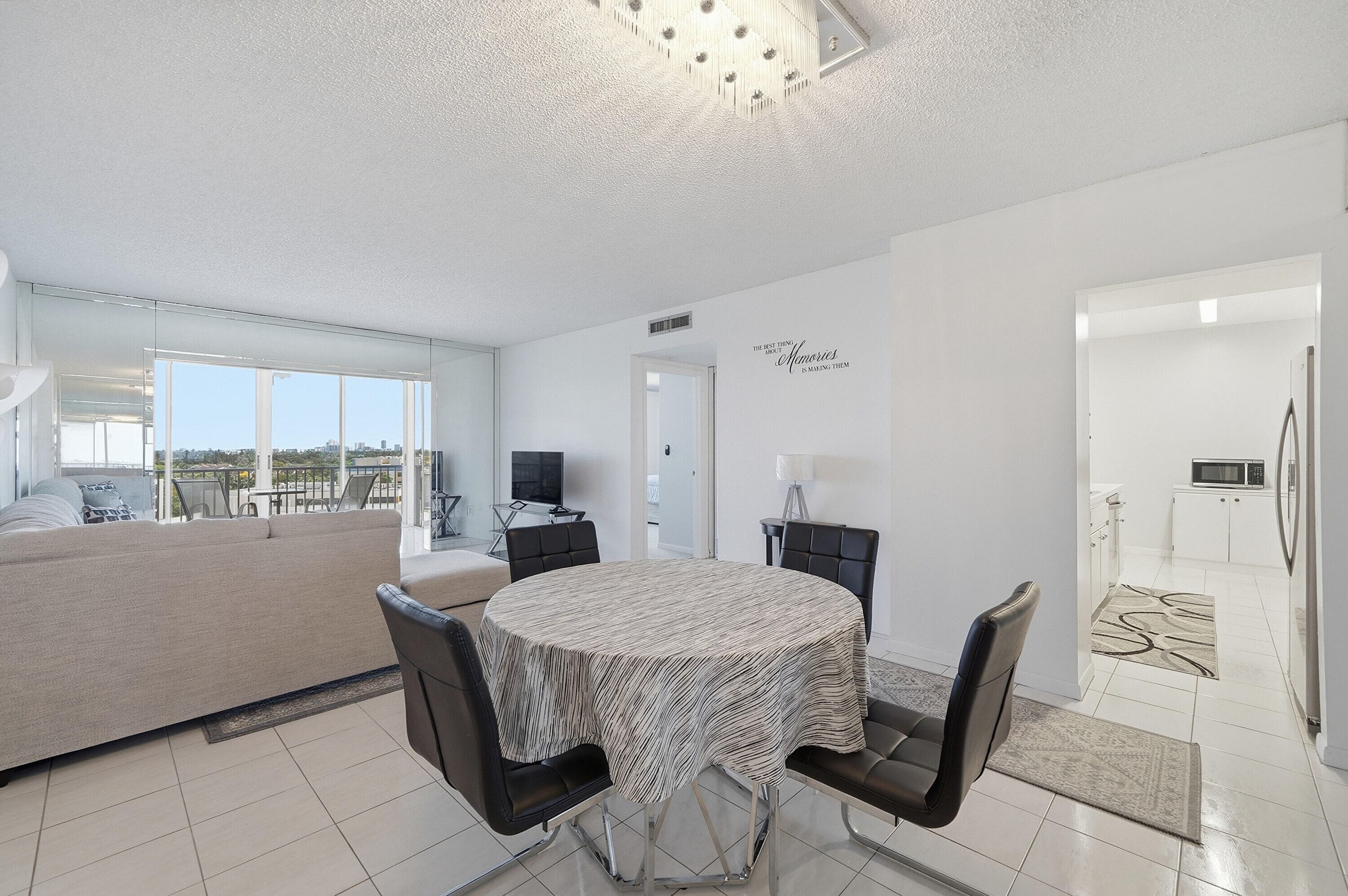 3850 Washington Street 1003, Hollywood, FL 33021 — photo 7 of 30