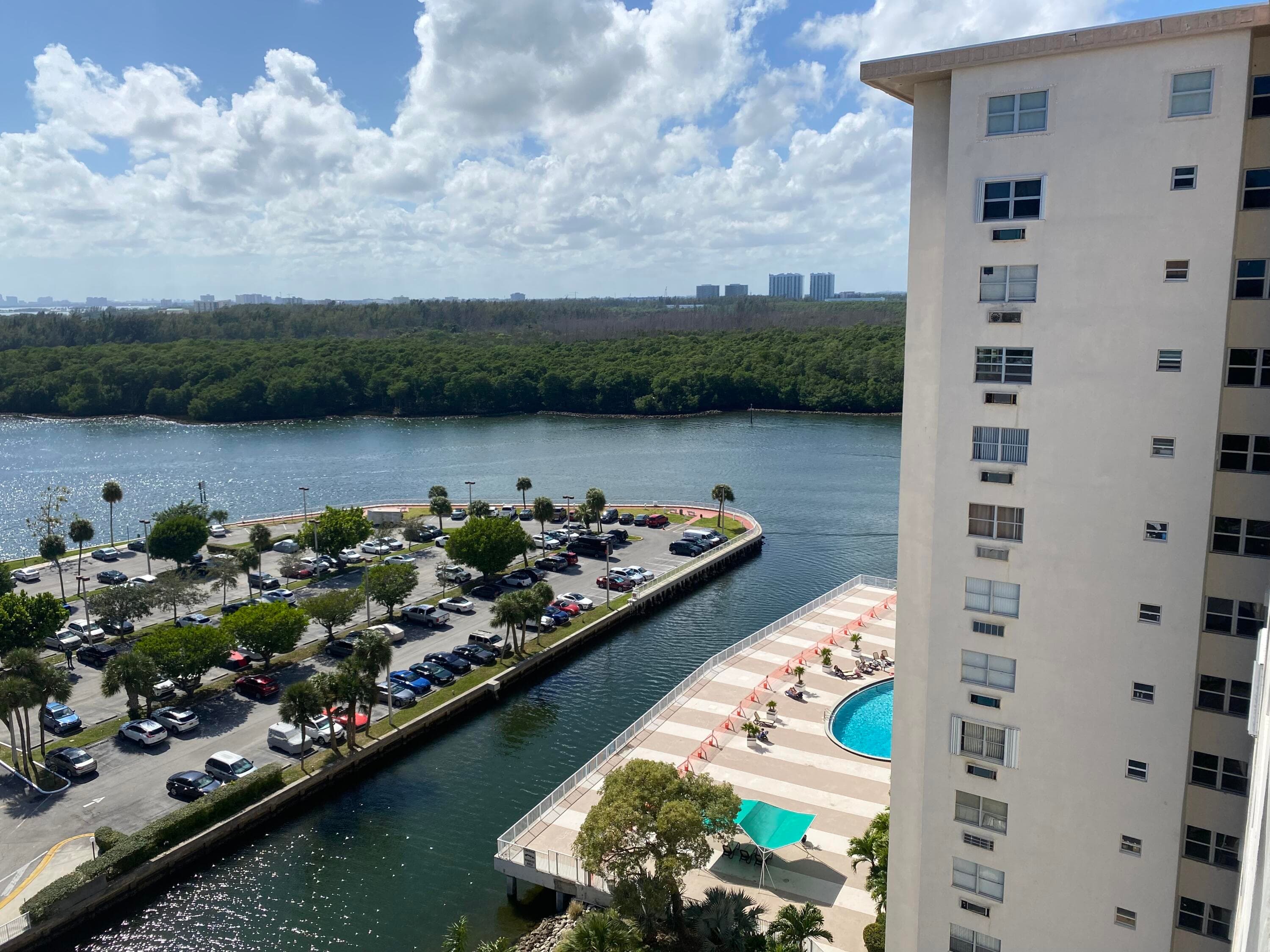 400 Kings Point Drive 1423, Sunny Isles Beach, FL 33160 — photo 6 of 31