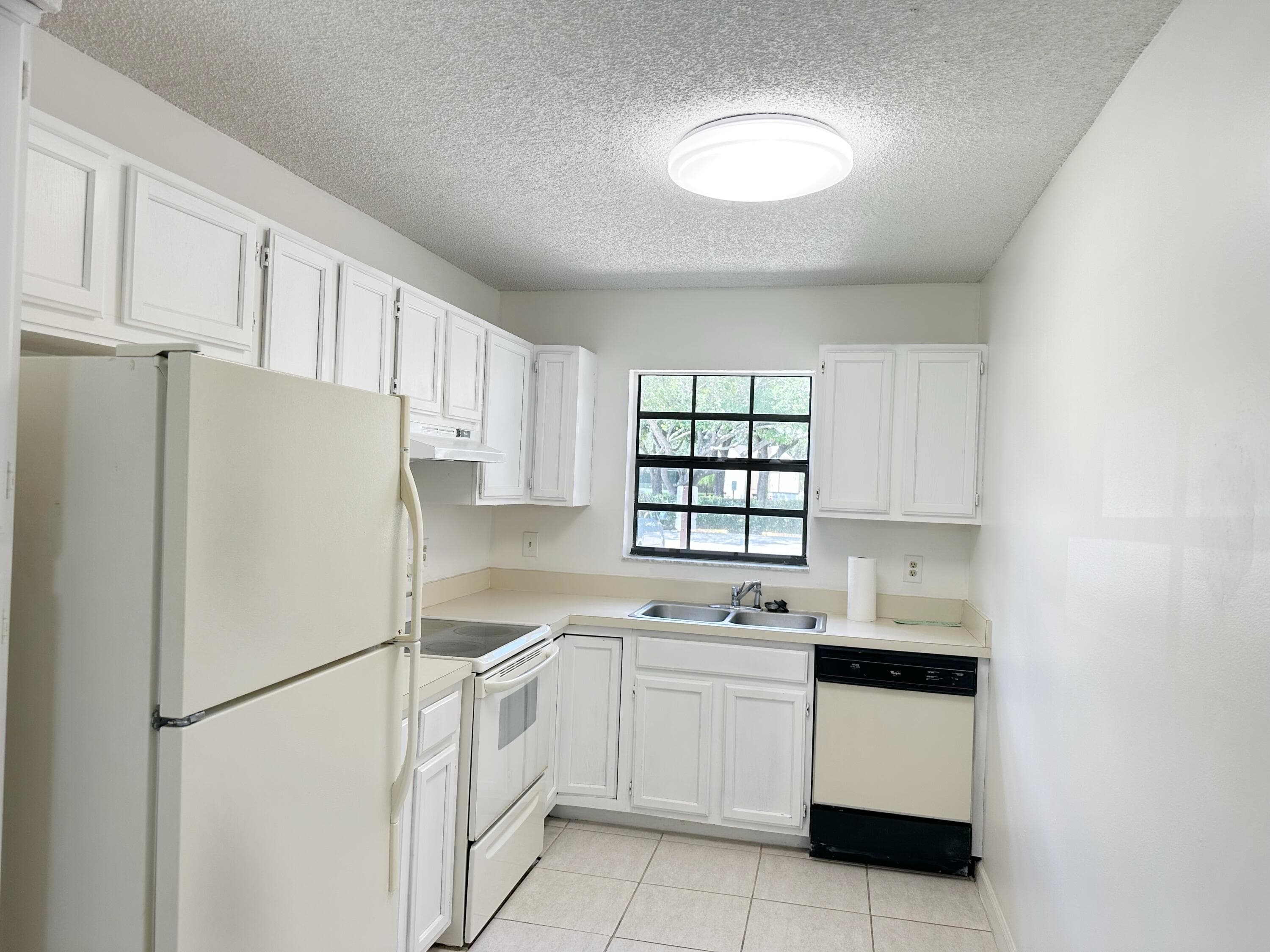 3000 Norwood Place N102, Boca Raton, FL 33431 — photo 15 of 25
