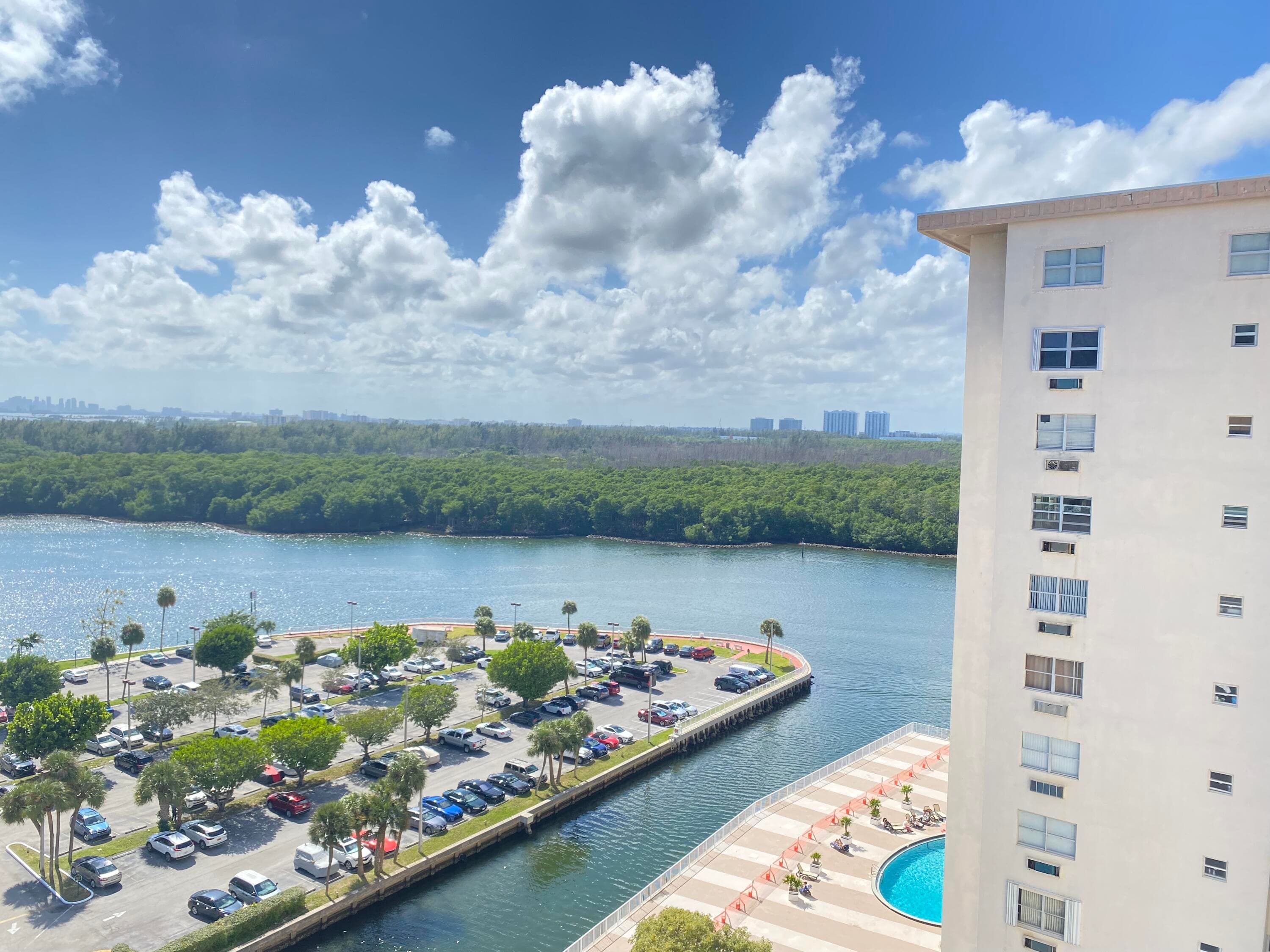 400 Kings Point Drive 1423, Sunny Isles Beach, FL 33160 — photo 21 of 31