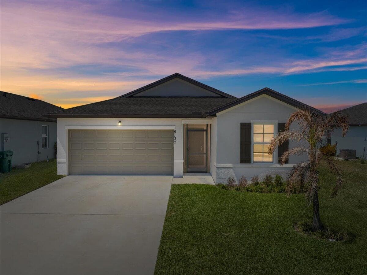 5137 Armina Place, Fort Pierce, FL 34951 — photo 1 of 53