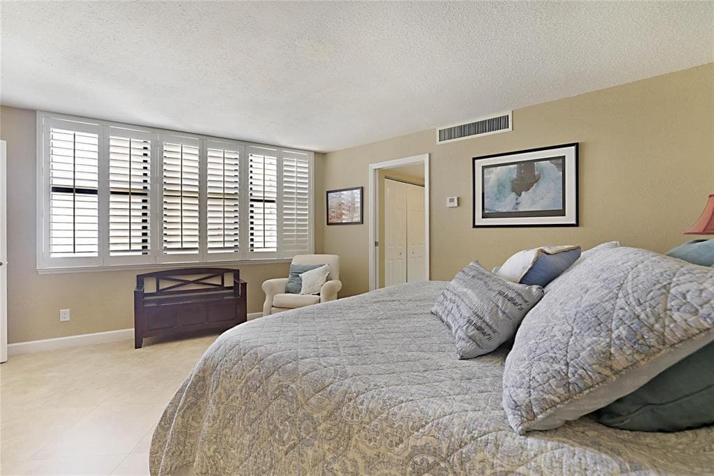 2800 N Ocean Drive B-9d, Singer Island, FL 33404 — photo 15 of 41